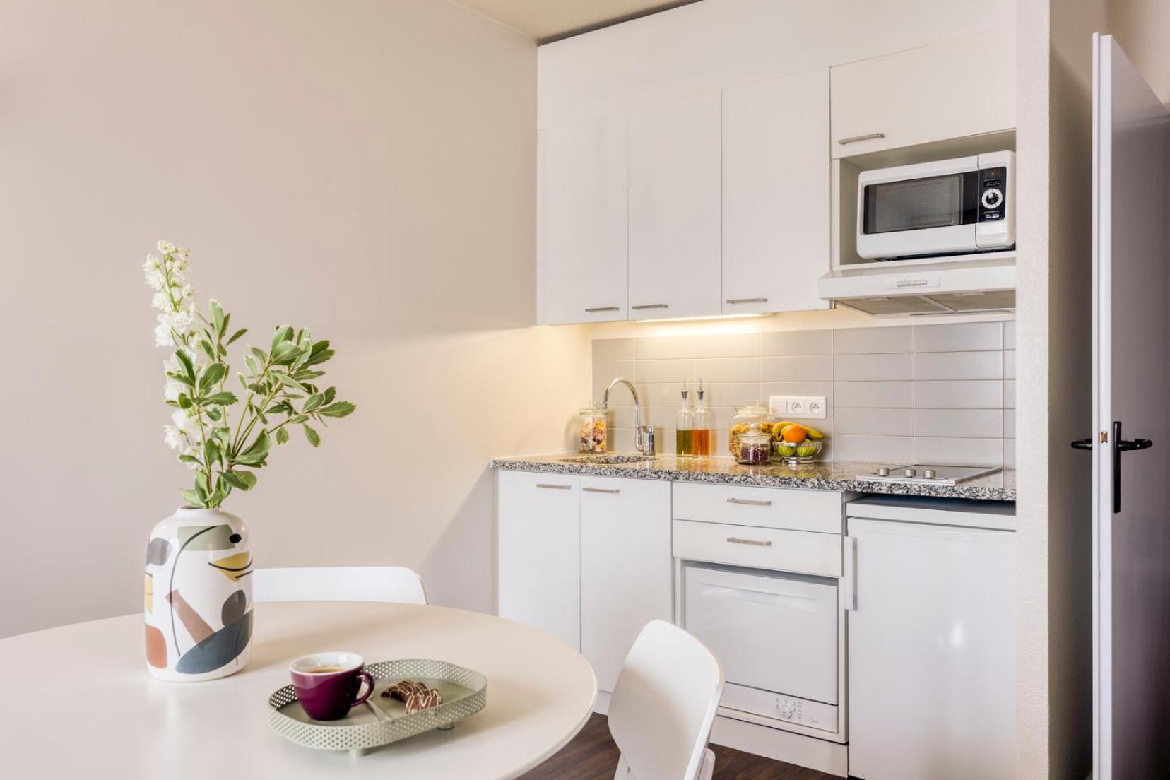 Apartment - Photo 4
