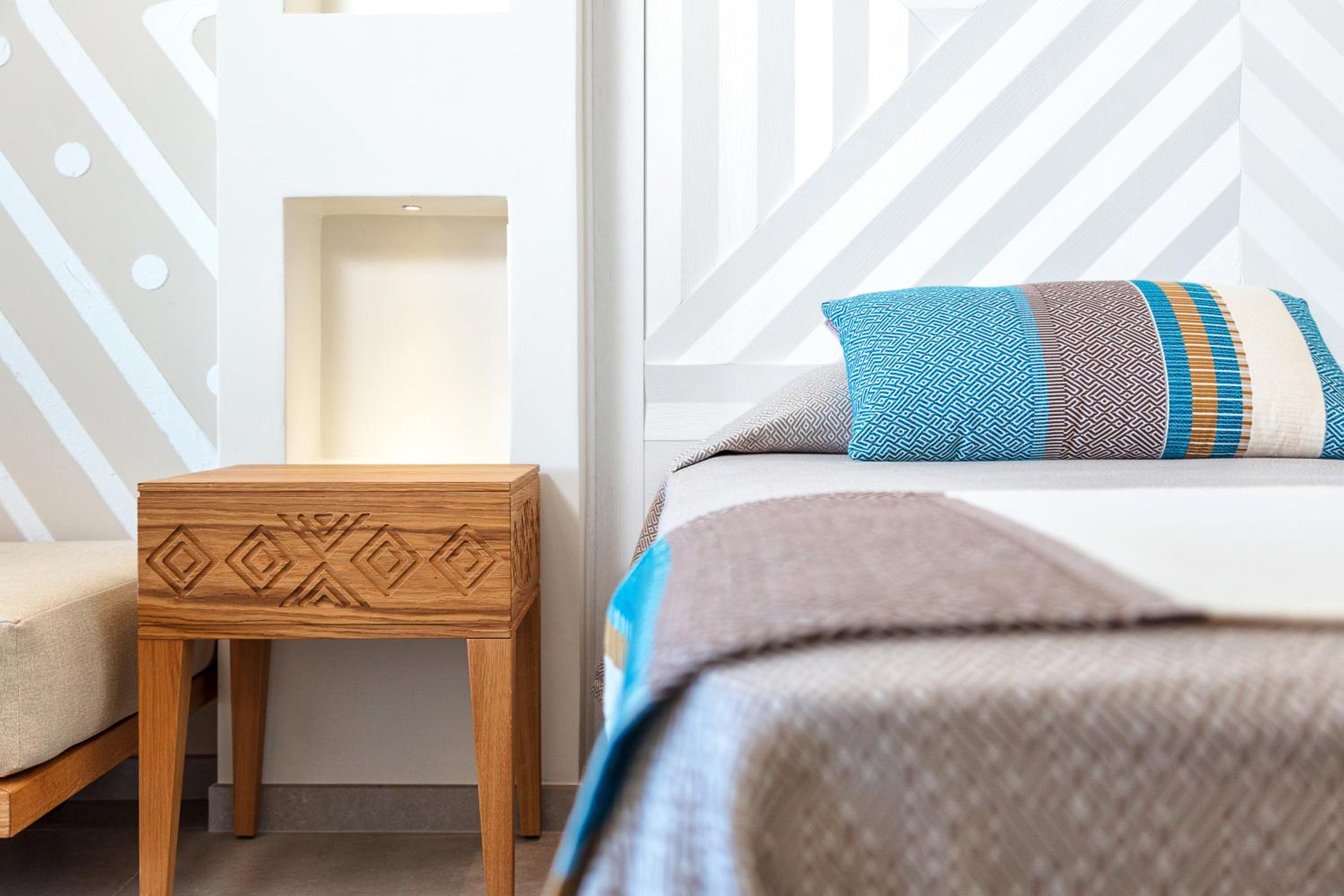 Deluxe Double or Twin Room with Sea View - Photo 3