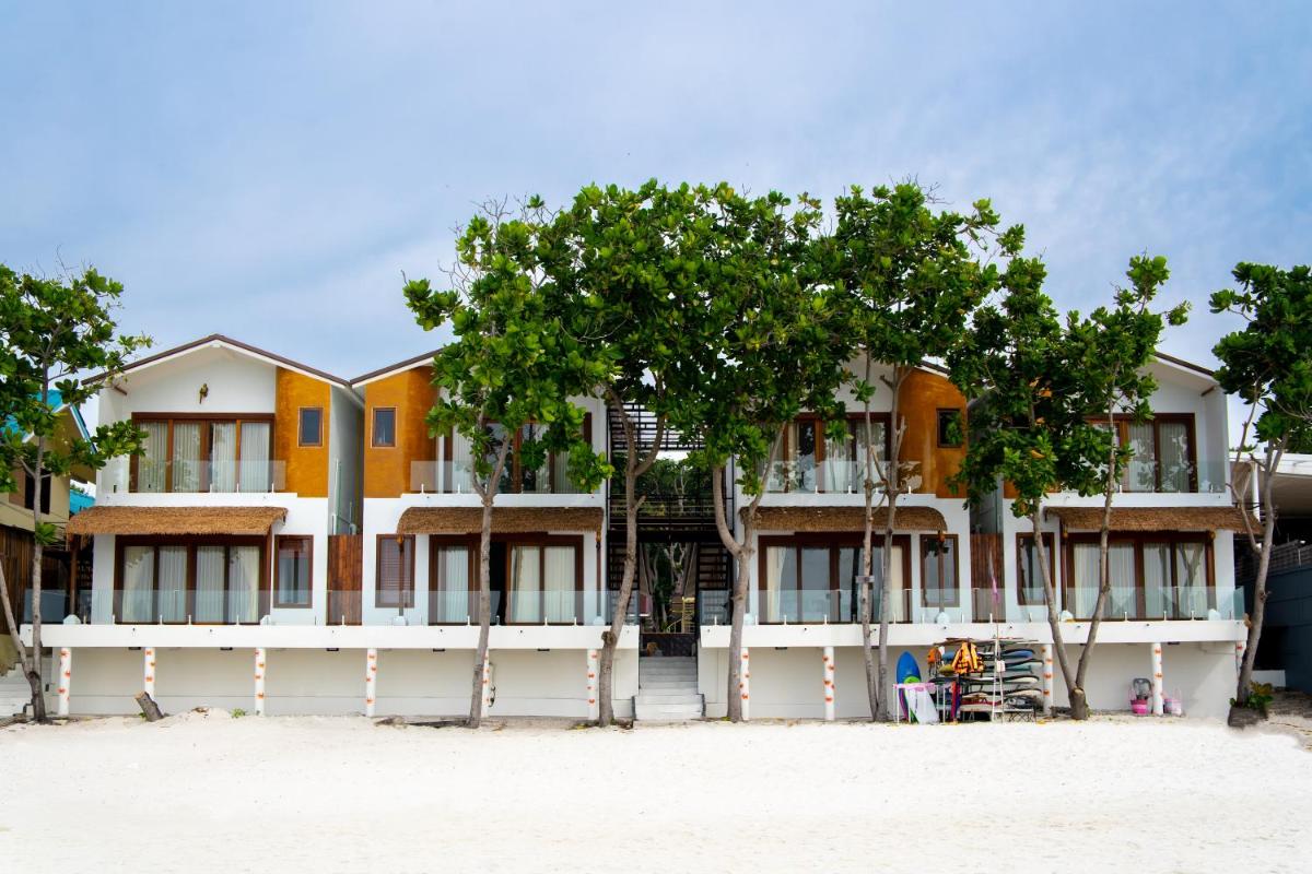Beach Front Room - Photo 13