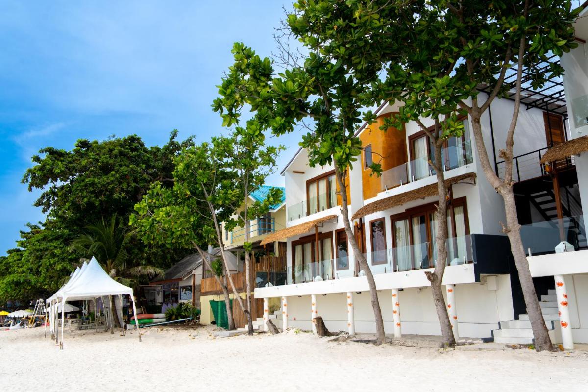  Beach Front Room with Bathtub - Photo 1