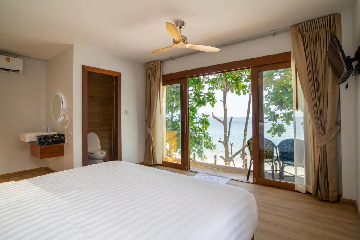 Beach Front Room - Photo 5
