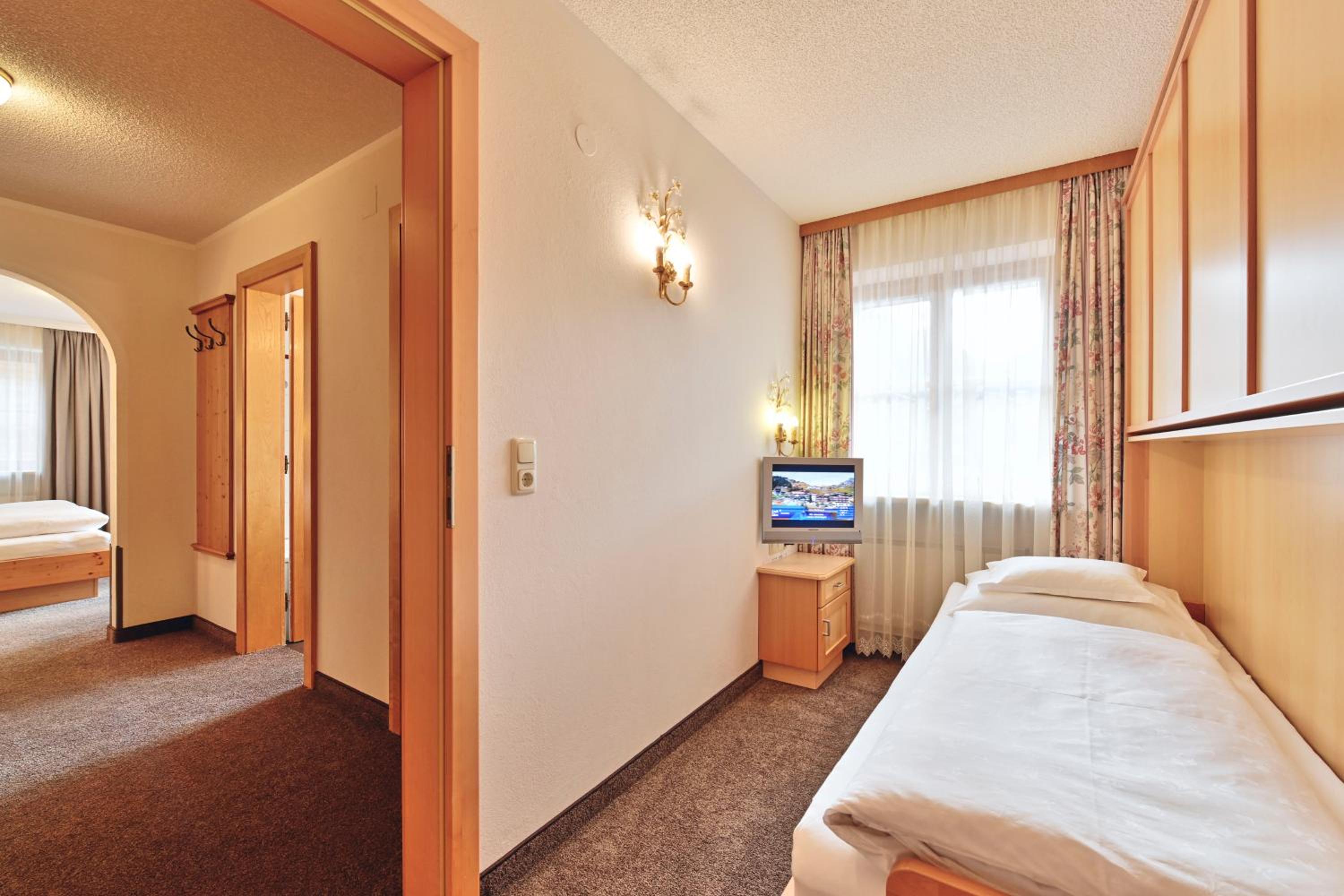 Family Two-Bedroom Suite photo 1