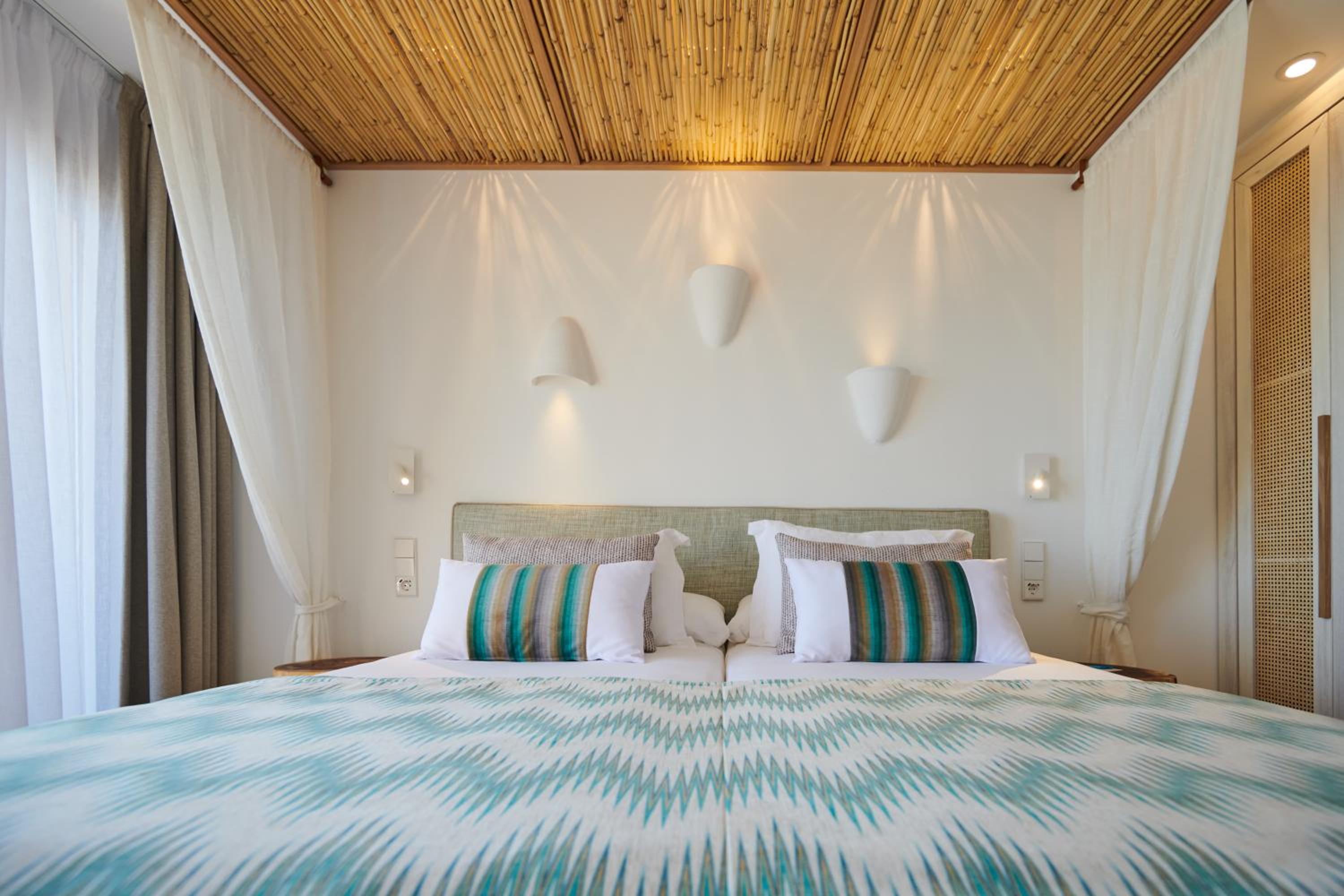 Interior Double Room (2 Adults)
