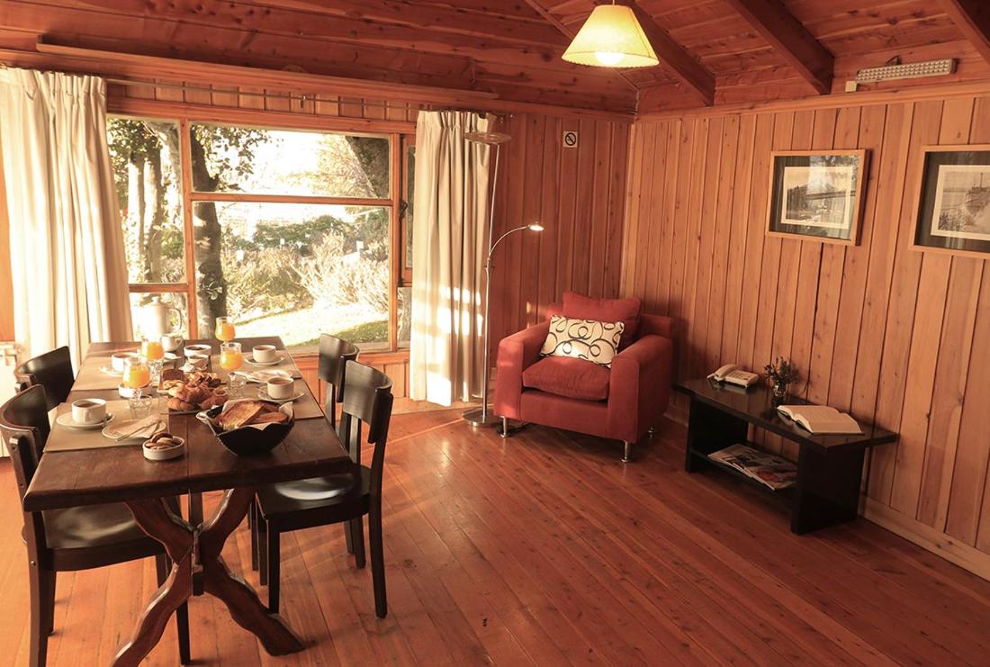 Two-Bedroom Bungalow photo 3