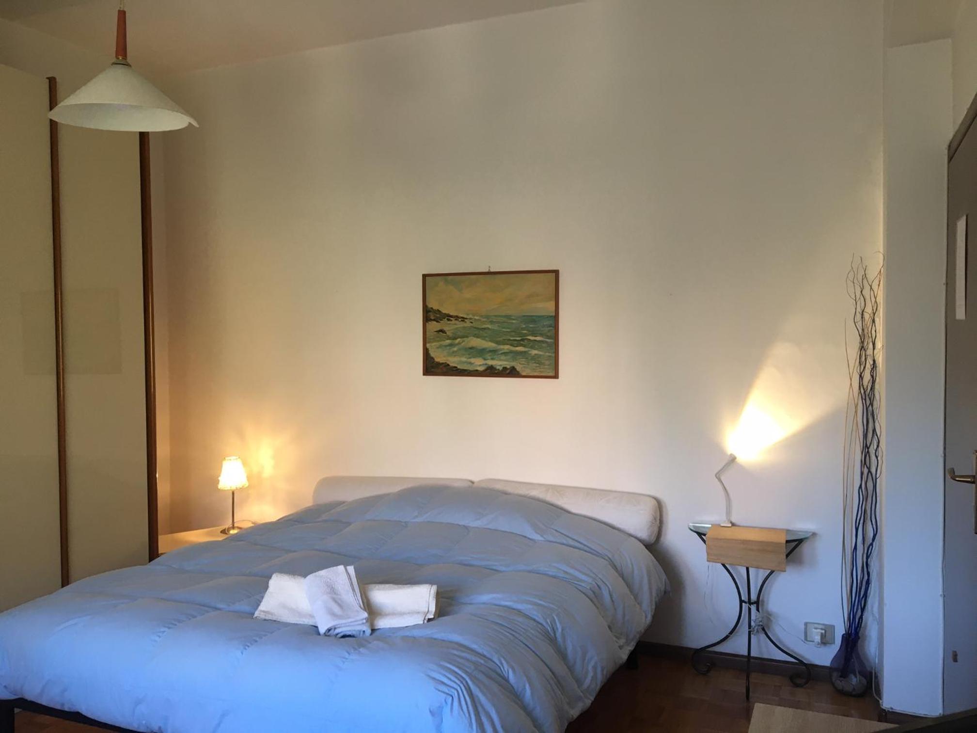 Double Room with Shared Bathroom photo 2
