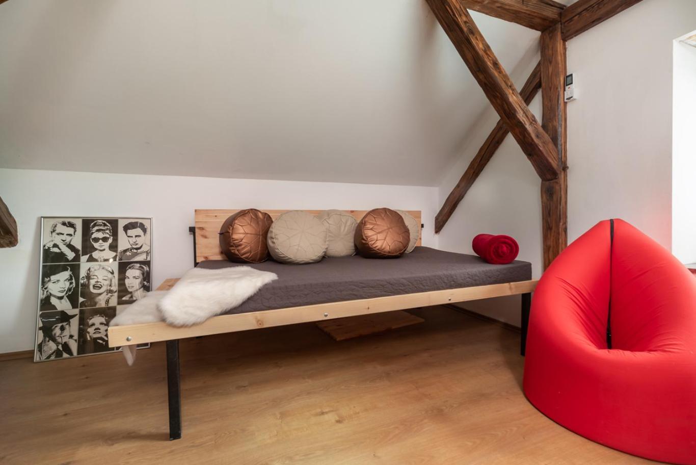 Two-Bedroom Apartment - Photo 4