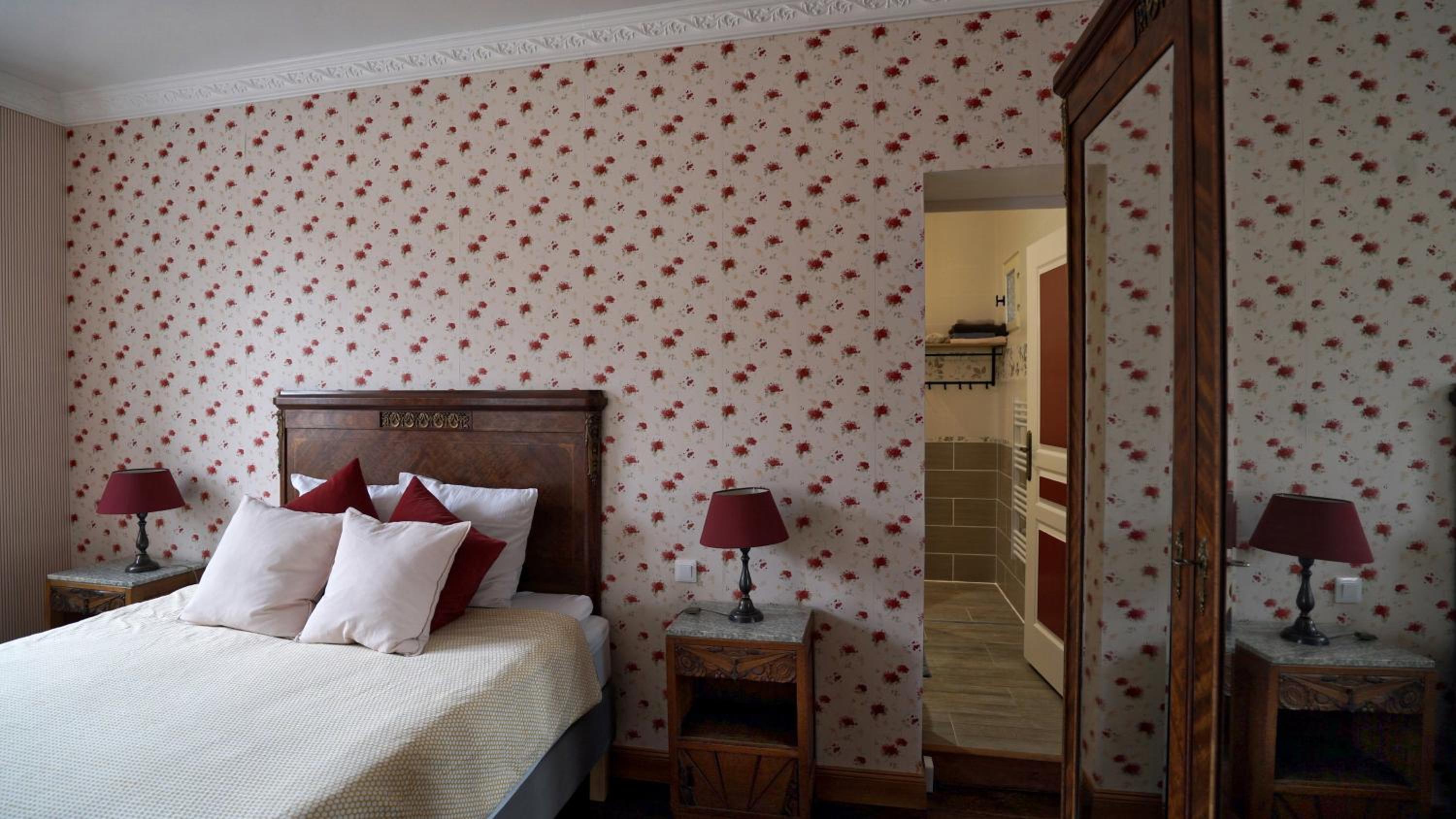 Double Room with Private Bathroom photo 1