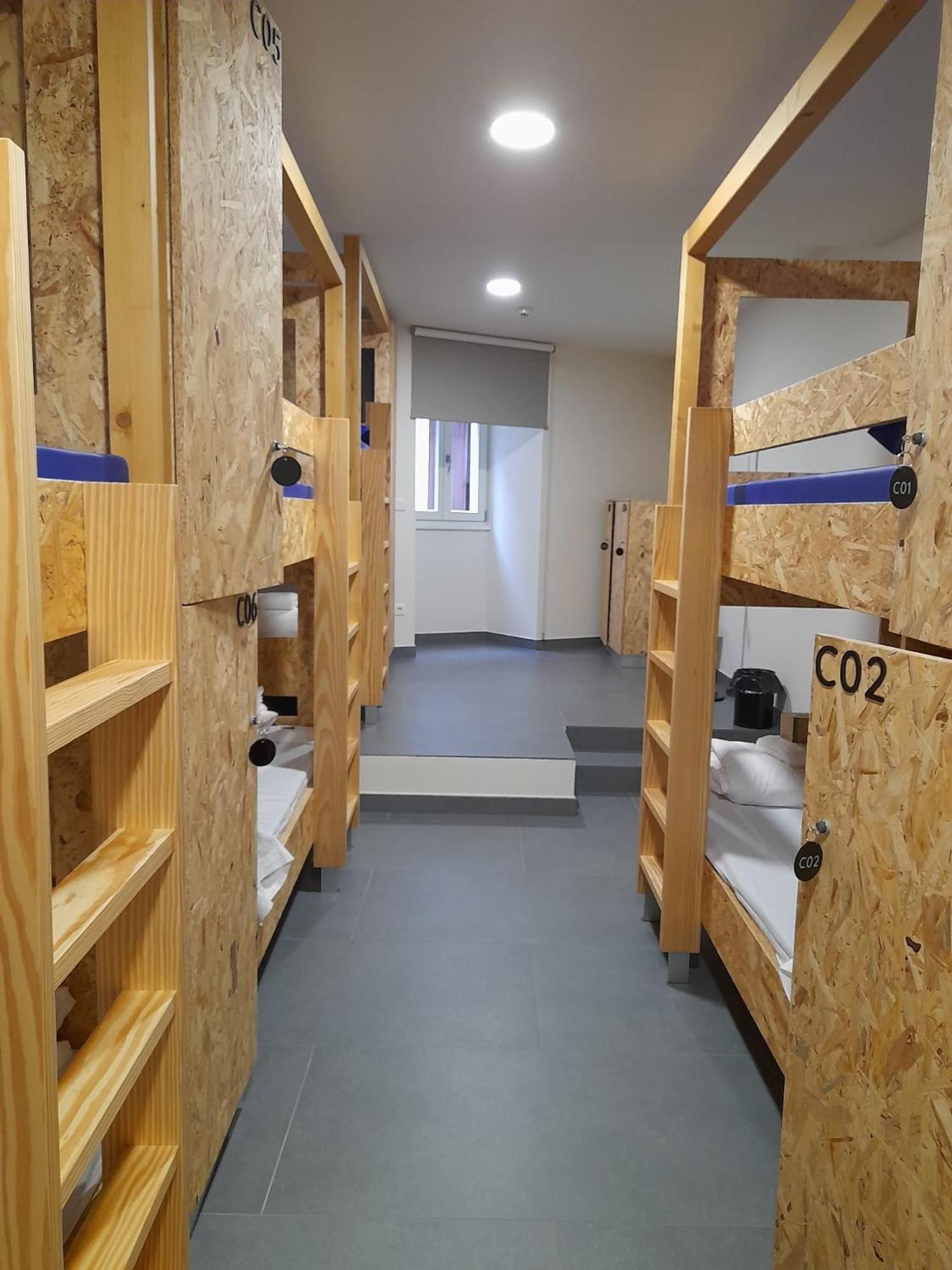 Cama Individual en Dormitorio Masculino