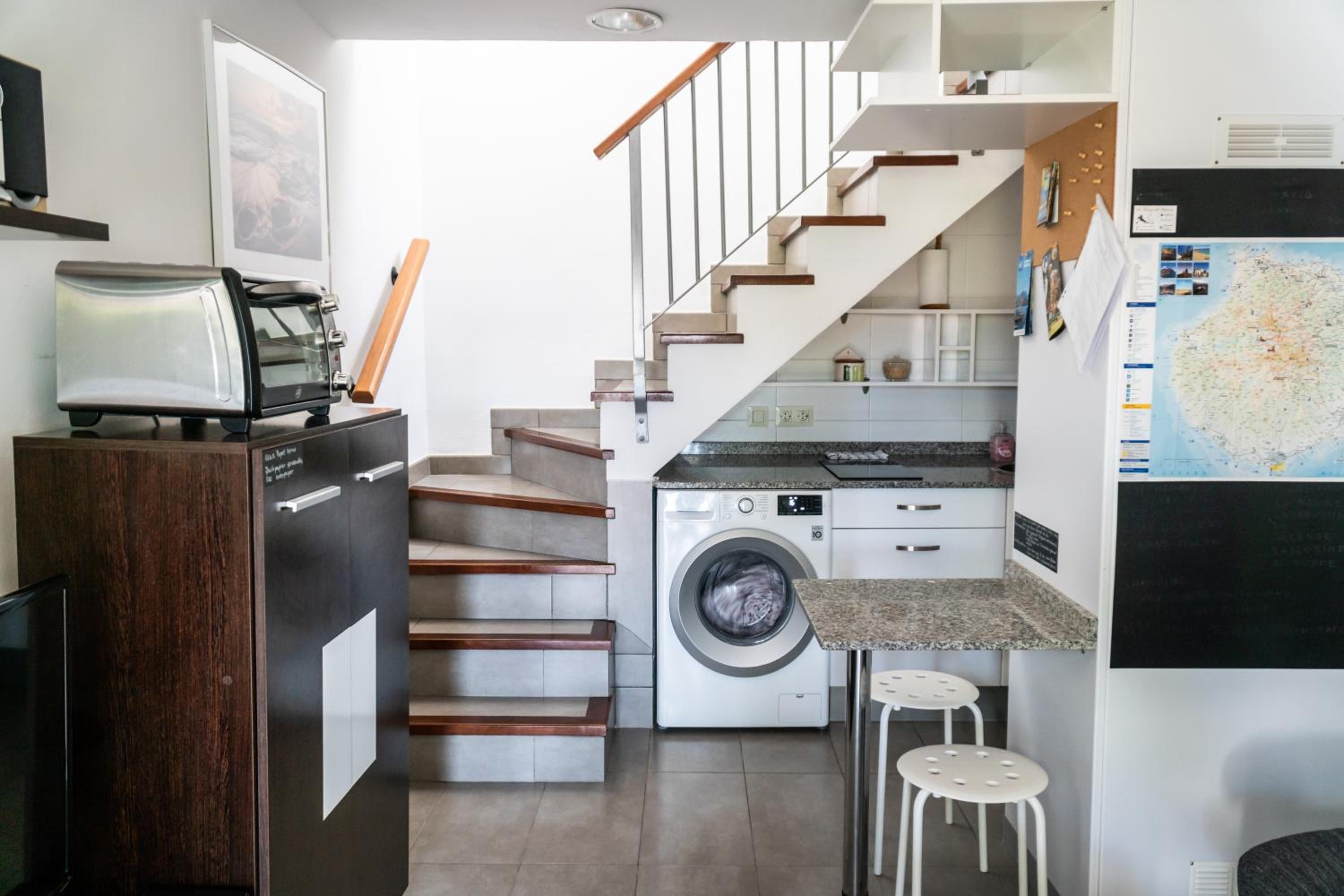 One-Bedroom House - Photo 25