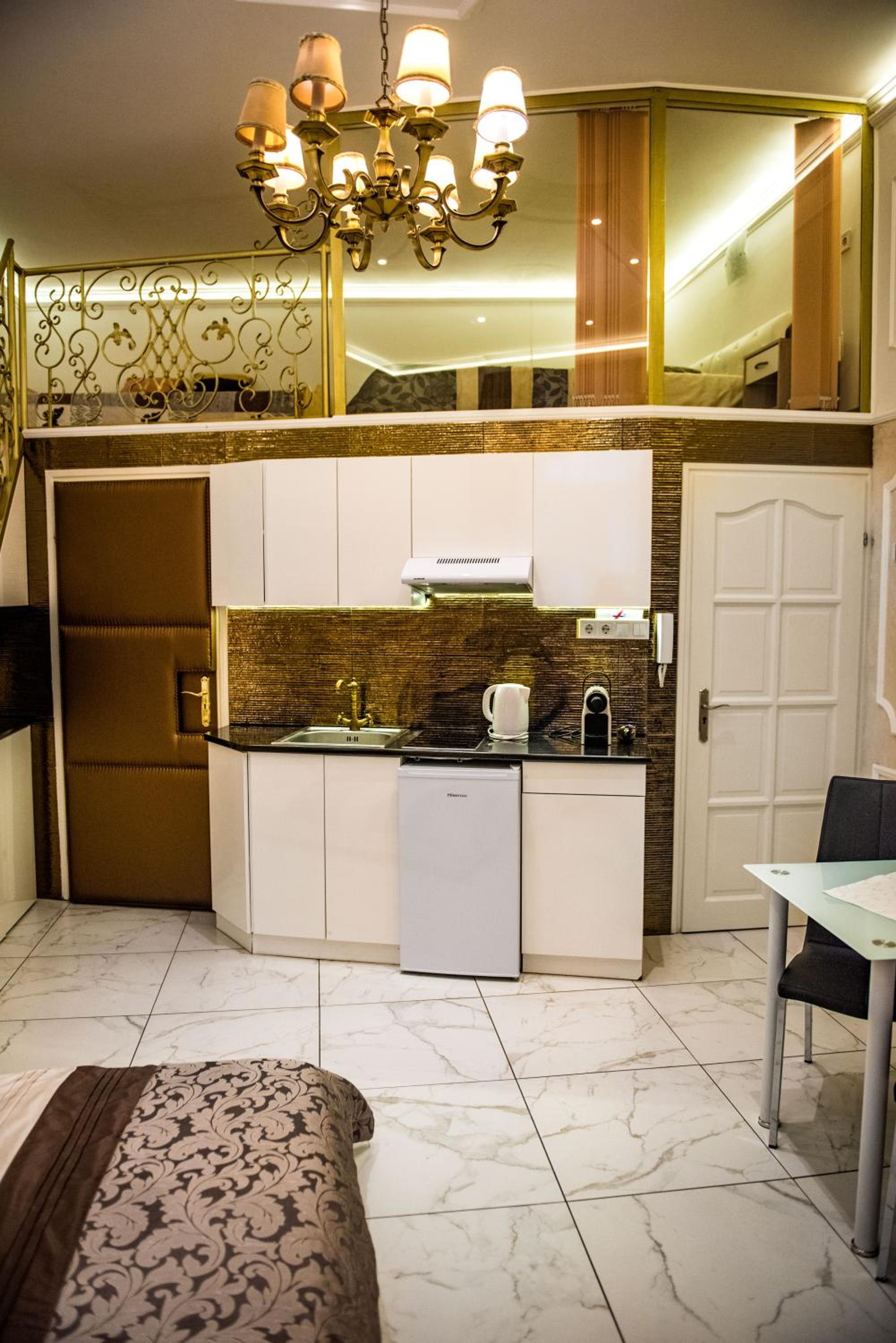 Apartment - Photo 3