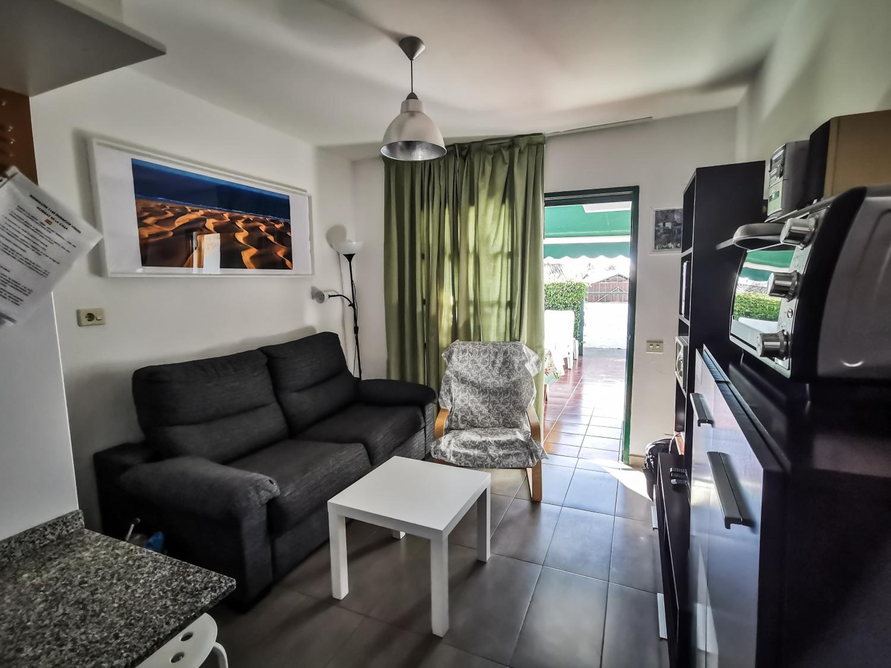 One-Bedroom House - Photo 29