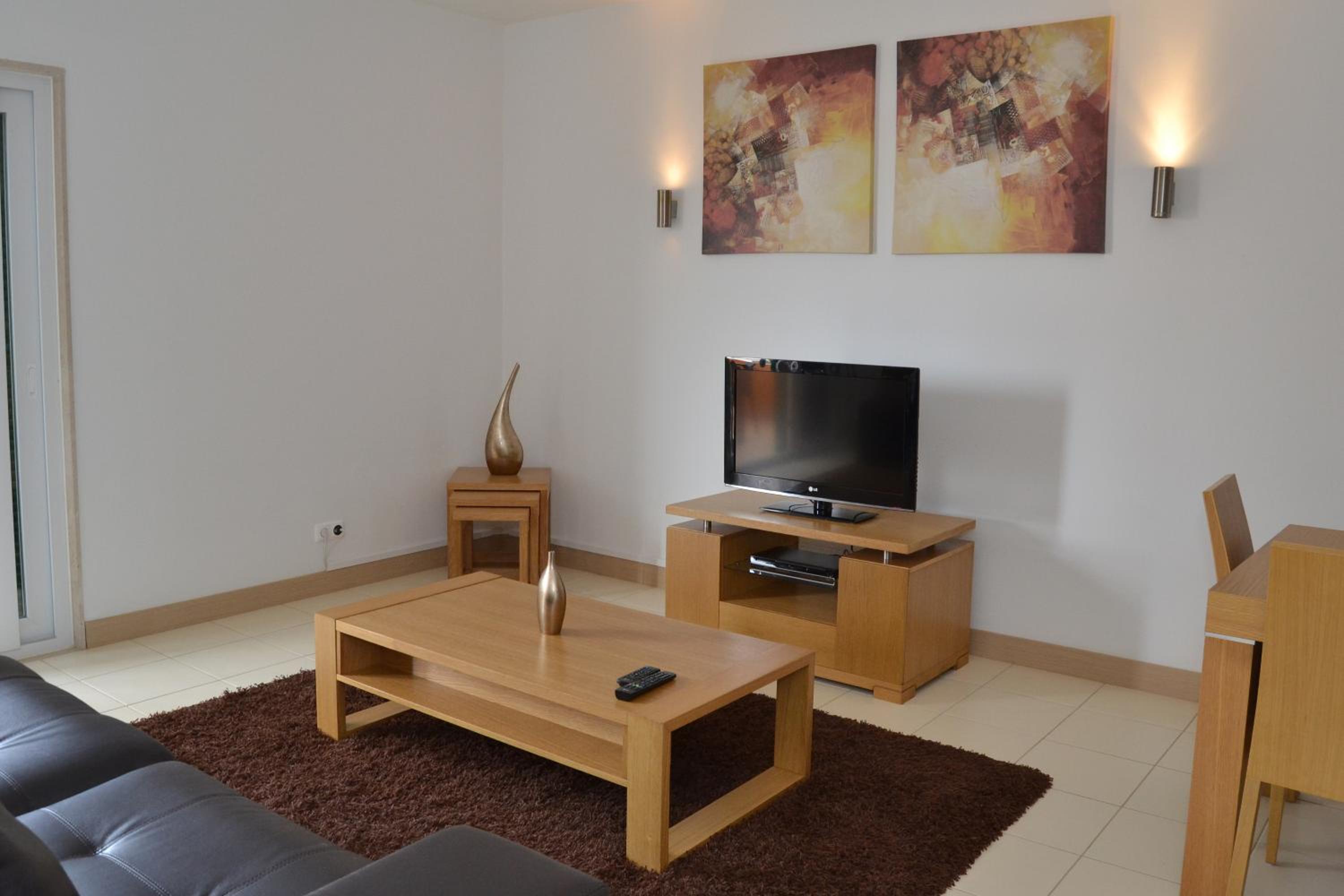 Standard One-Bedroom Apartment (2 Adults + 2 Children)