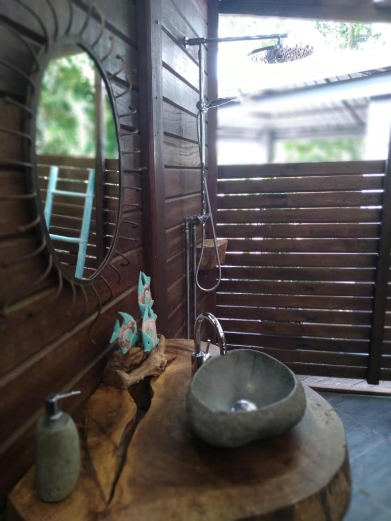 Bungalow with Sea View photo 2