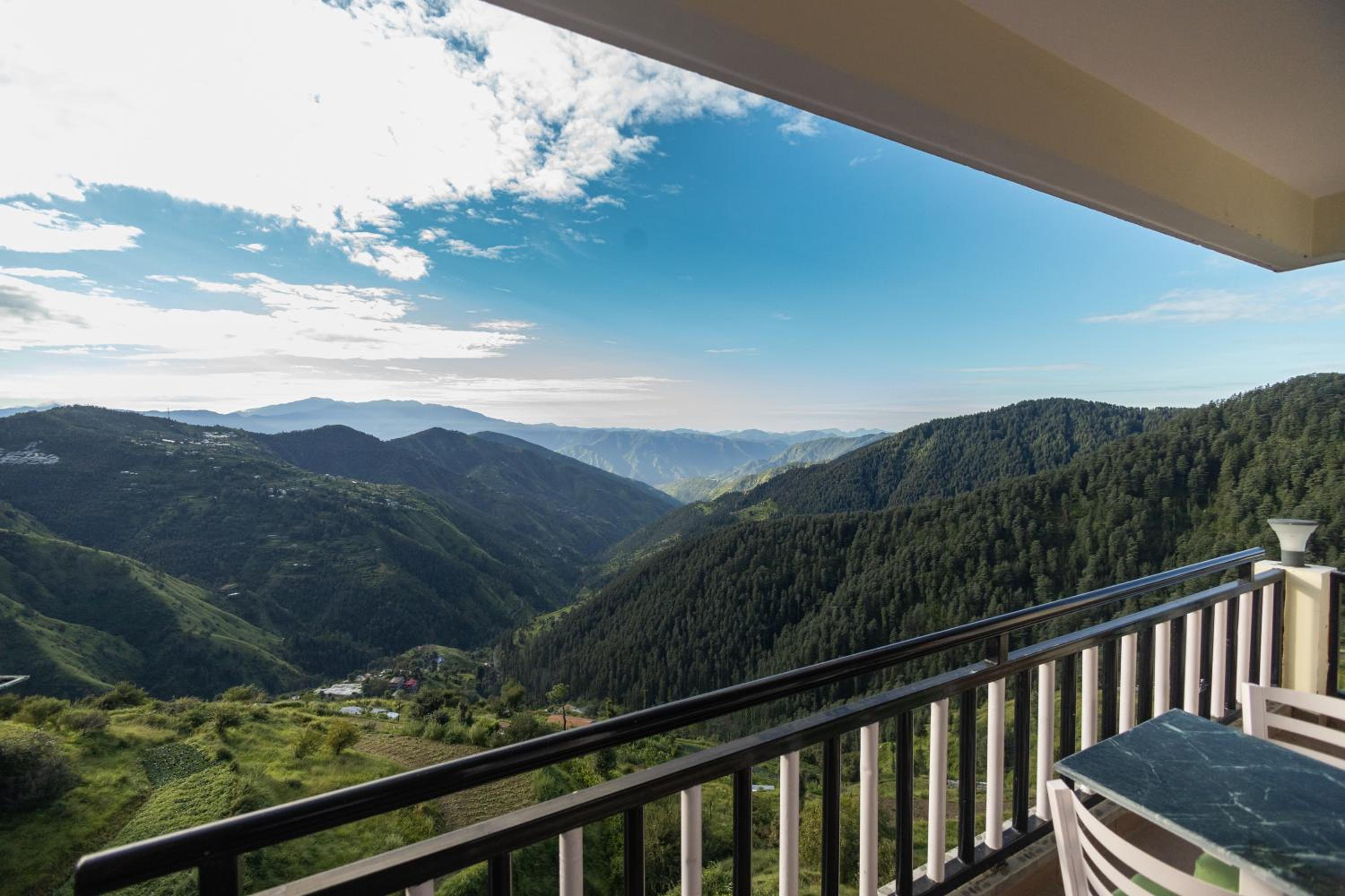 King Room With Balcony photo 3