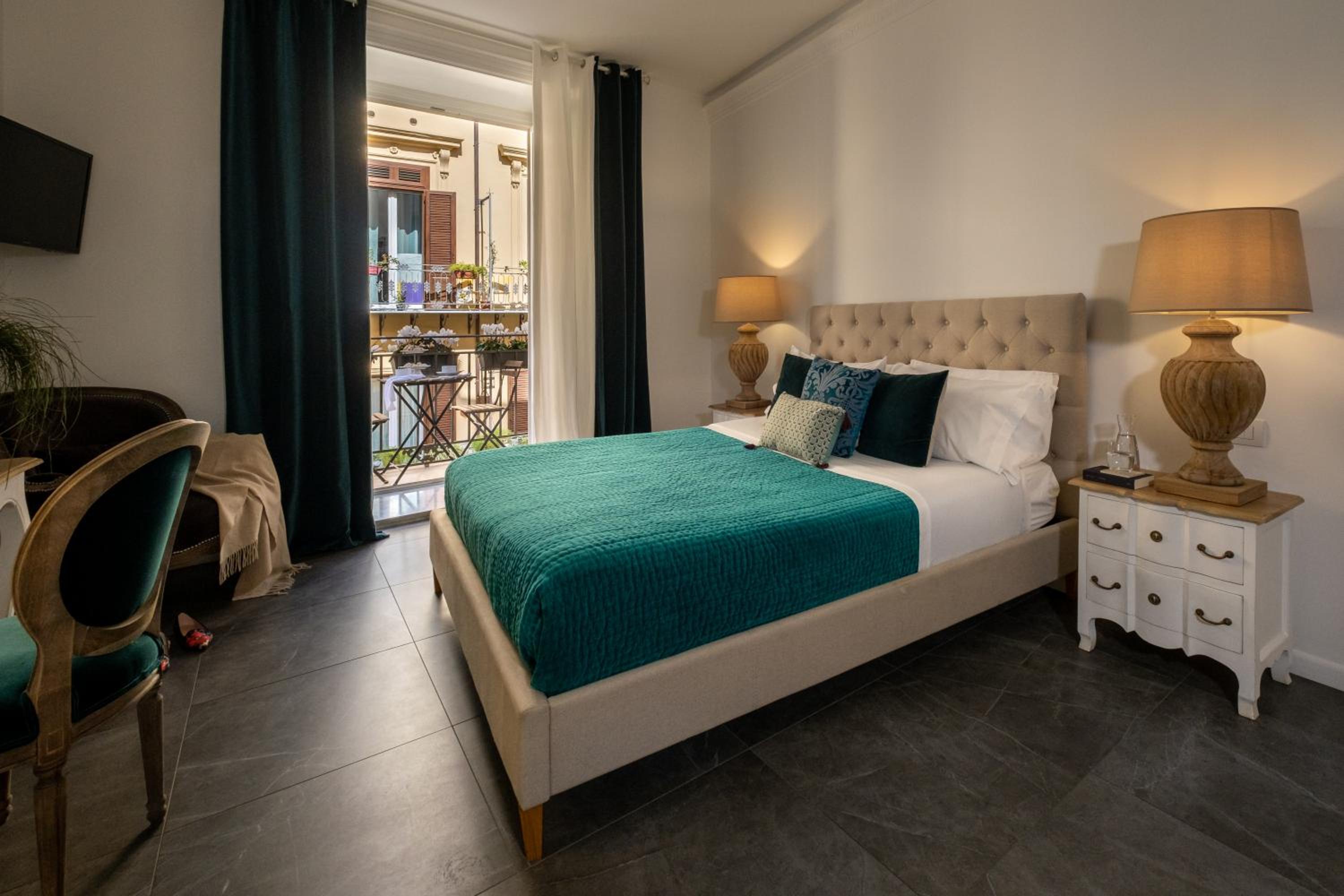 Superior Double Room with City View