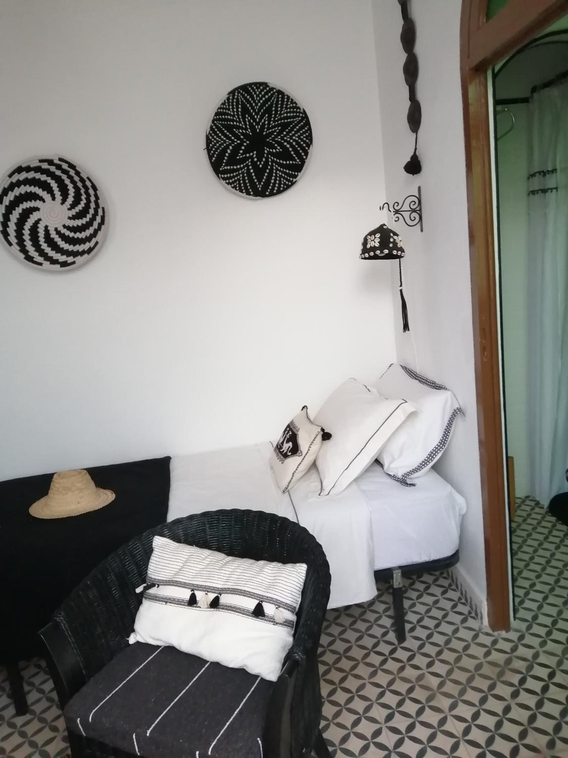 Twin Room - Photo 1