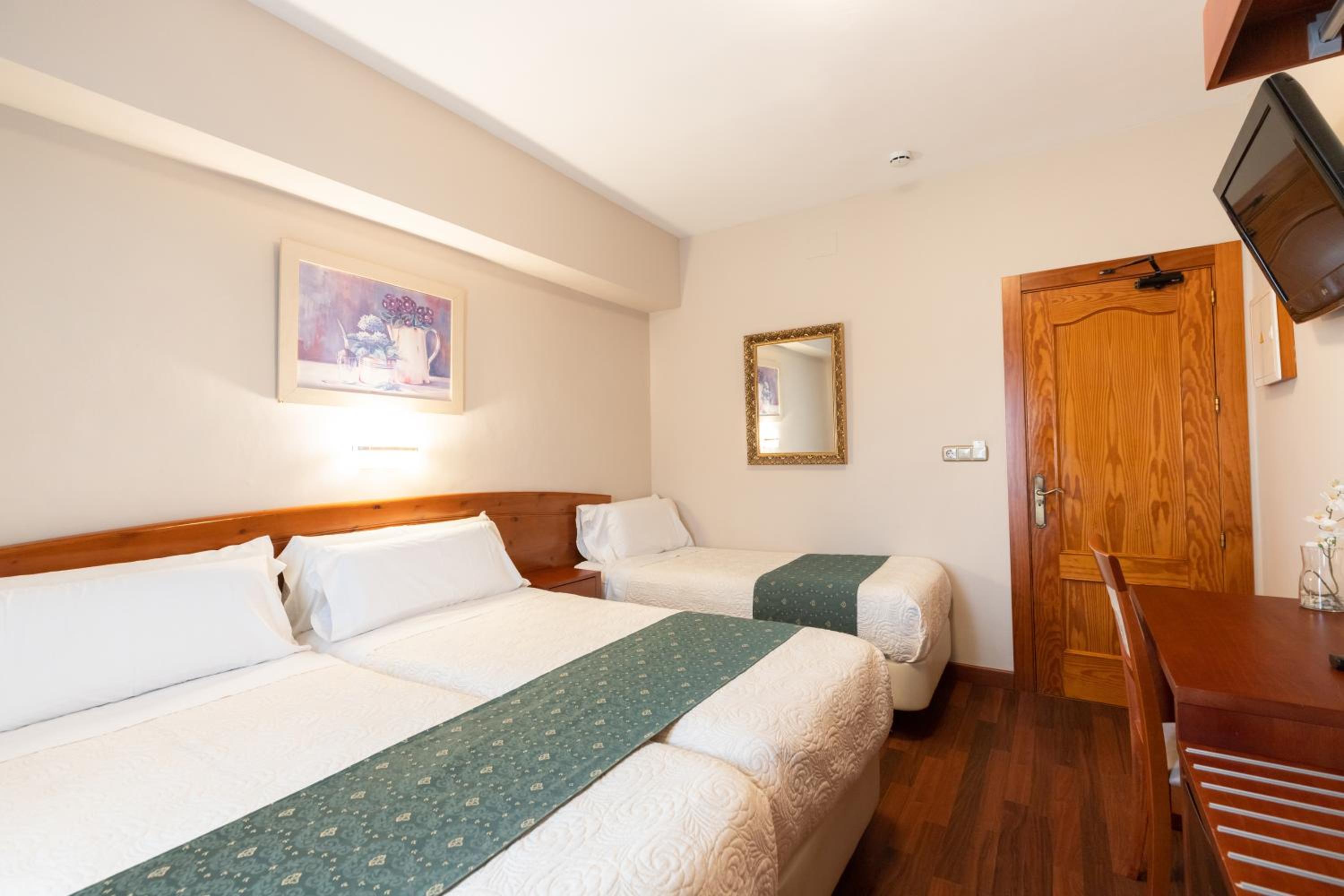 Habitación Doble con Cama Extra