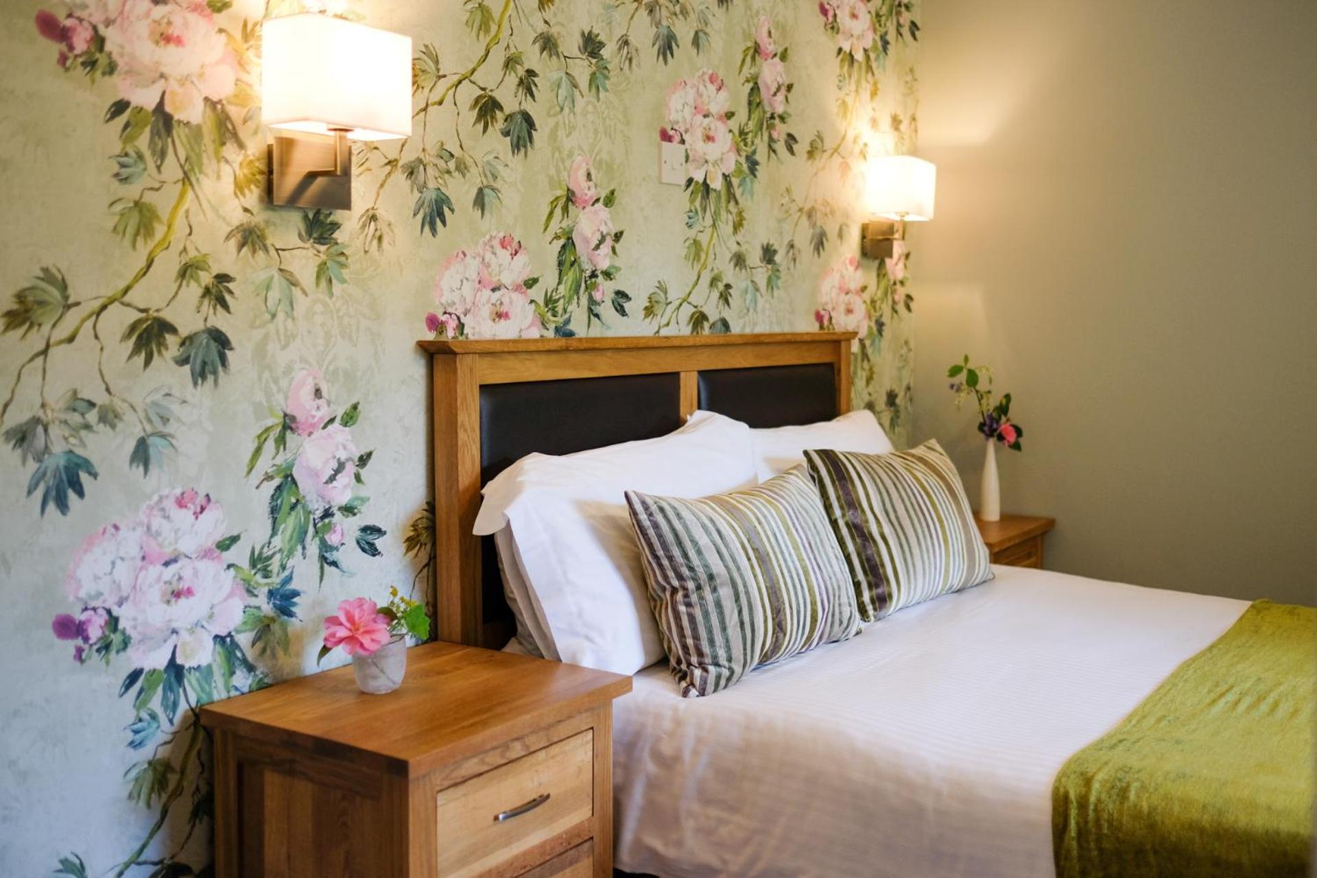 Luxury King Ensuite Room