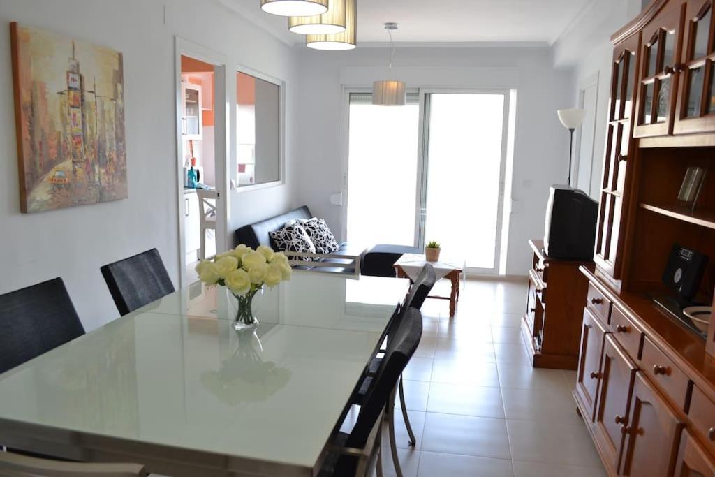 Three-Bedroom Apartment photo 2