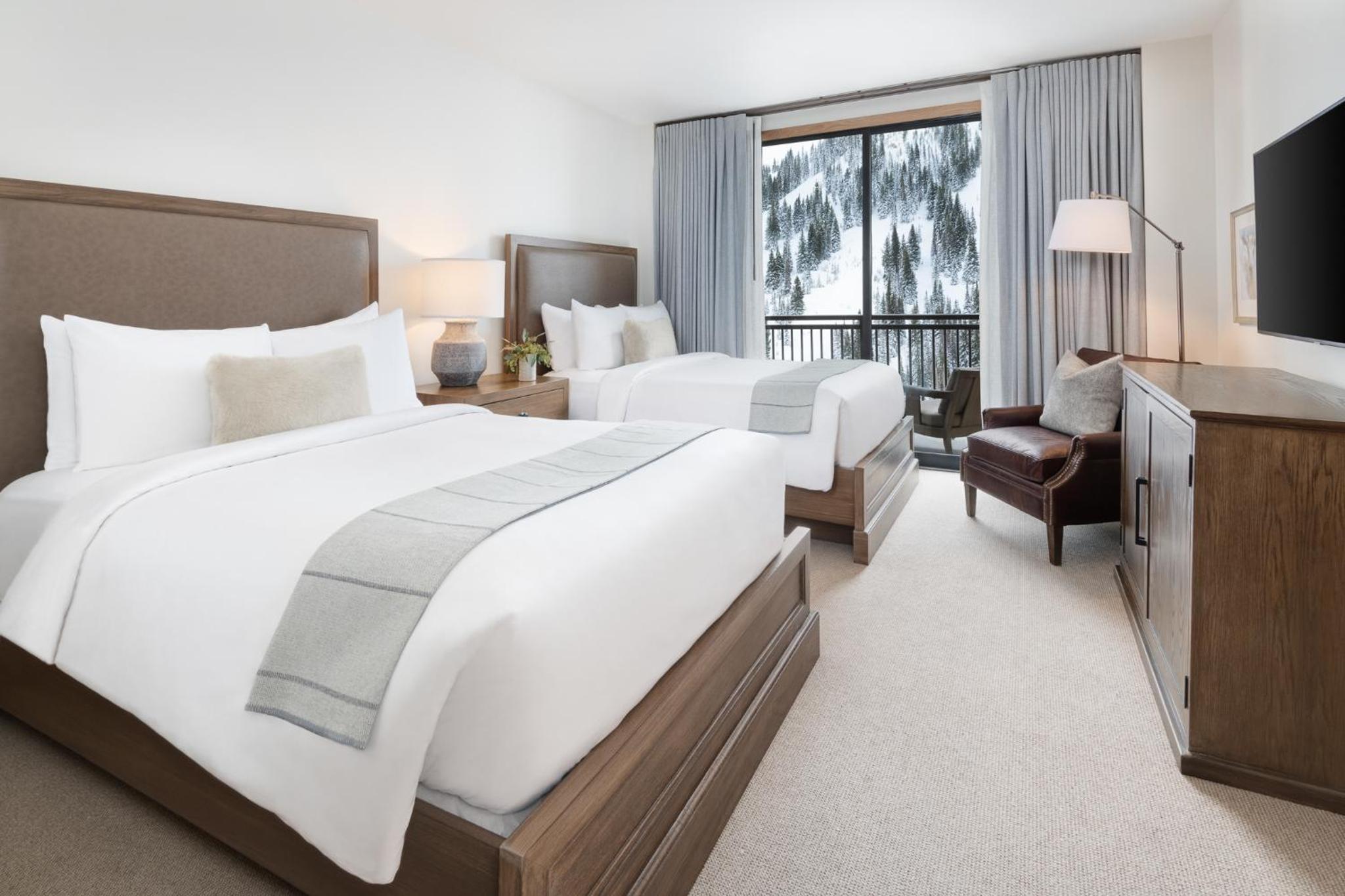 Deluxe Double Room with Balcony photo 1