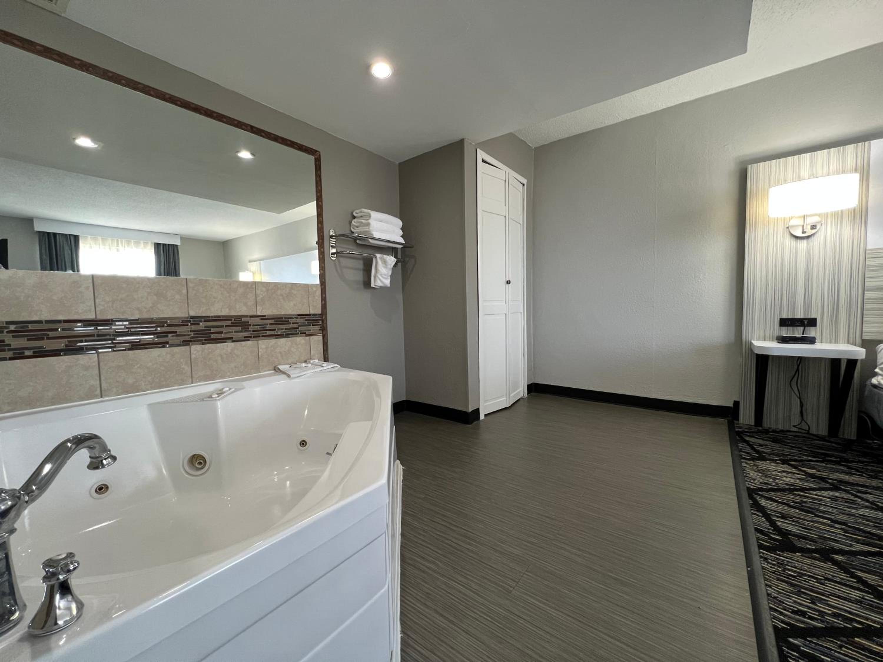 King Studio Suite Non Smoking - Photo 5