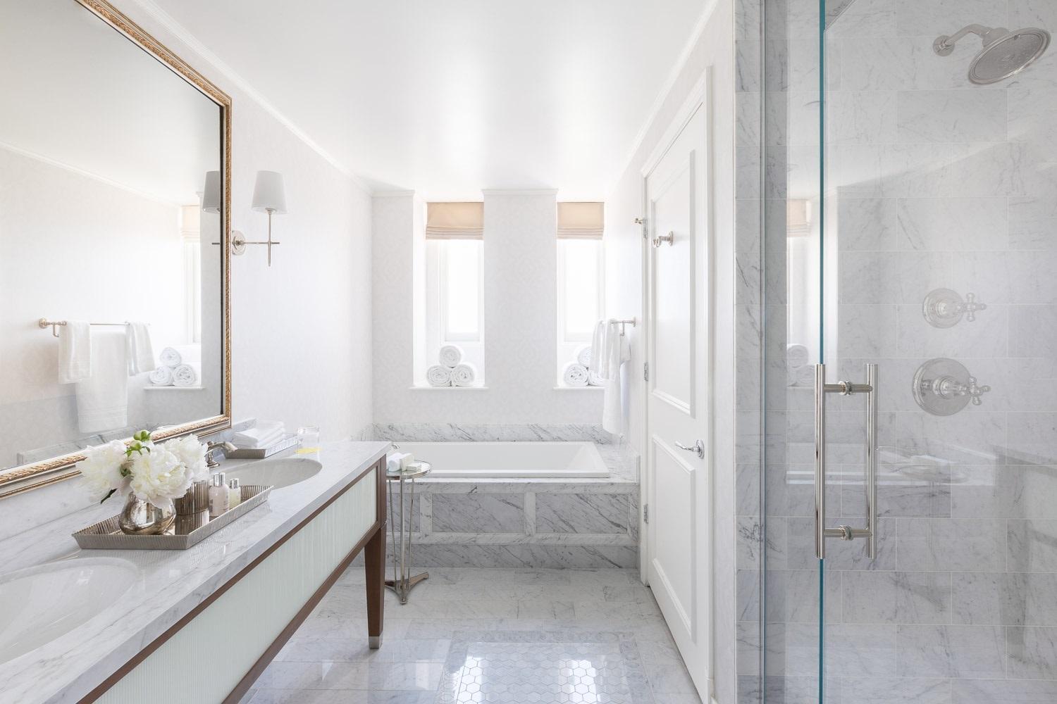 Suite - Photo 3