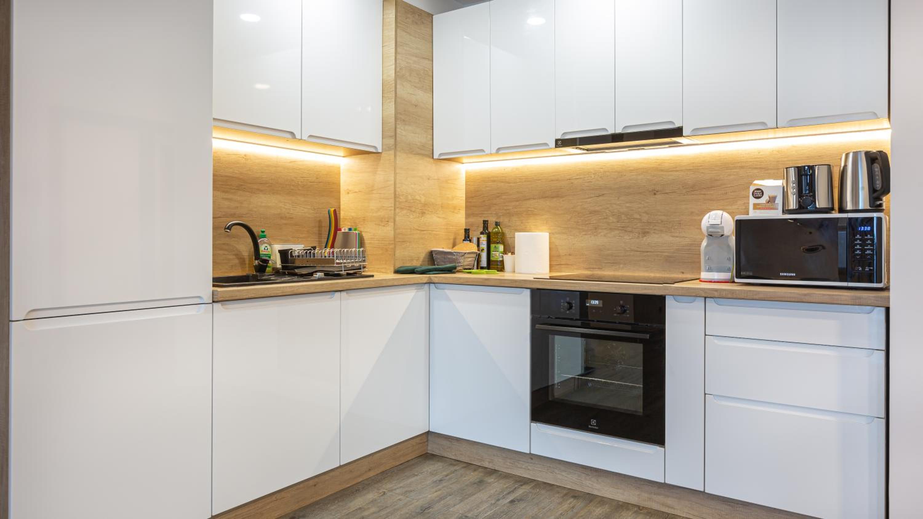 Two-Bedroom Apartment - Photo 10