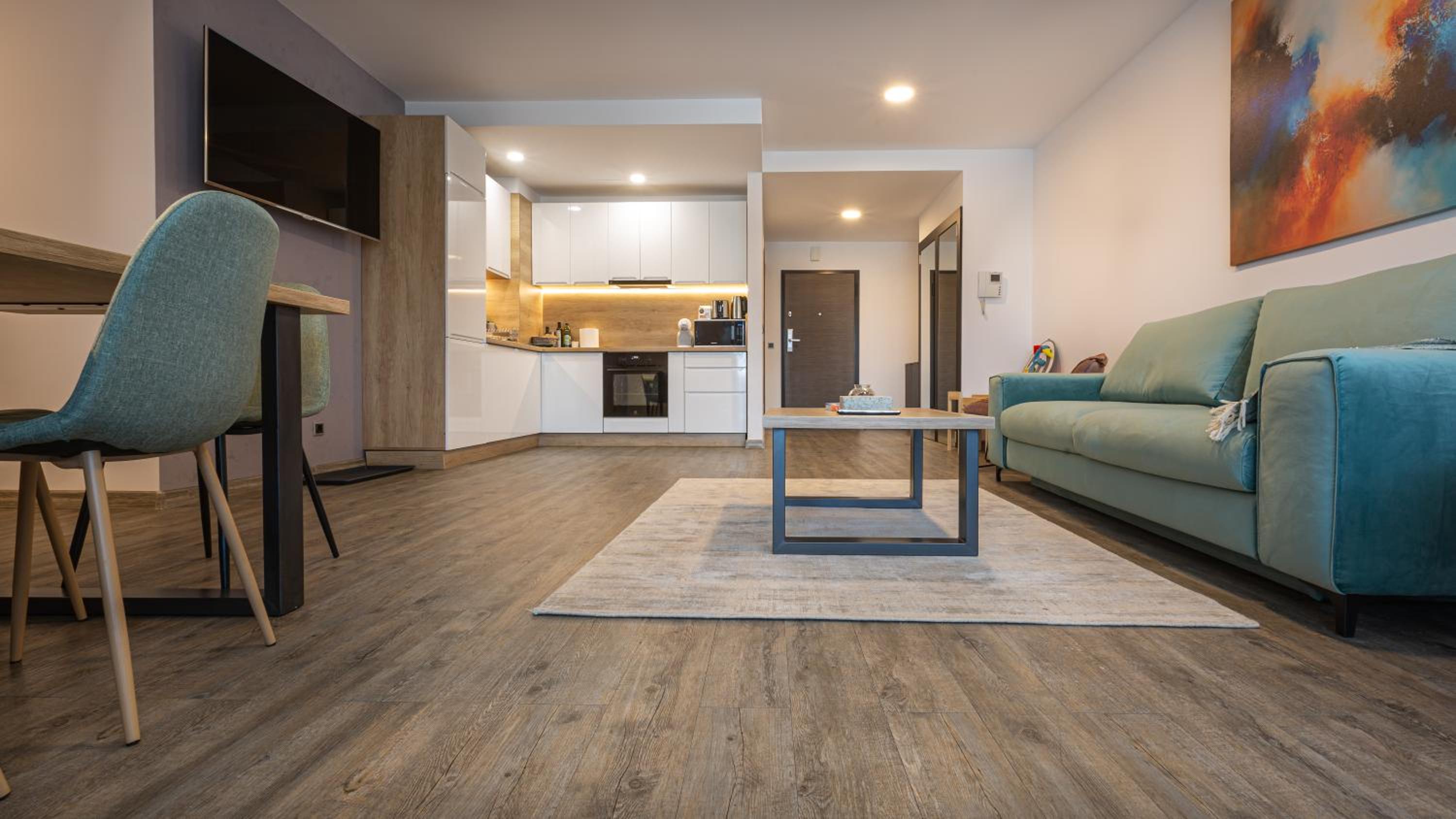 Two-Bedroom Apartment - Photo 24