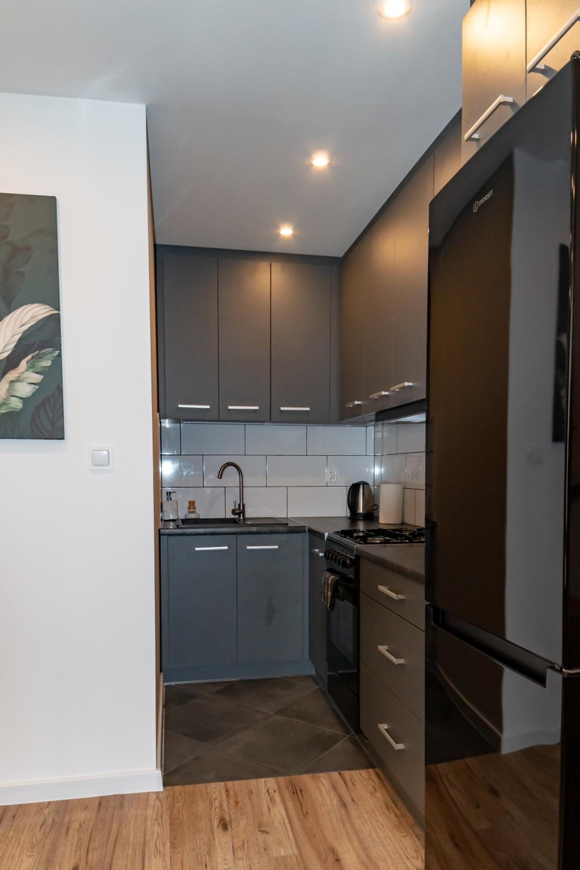 One-Bedroom Apartment - Photo 13