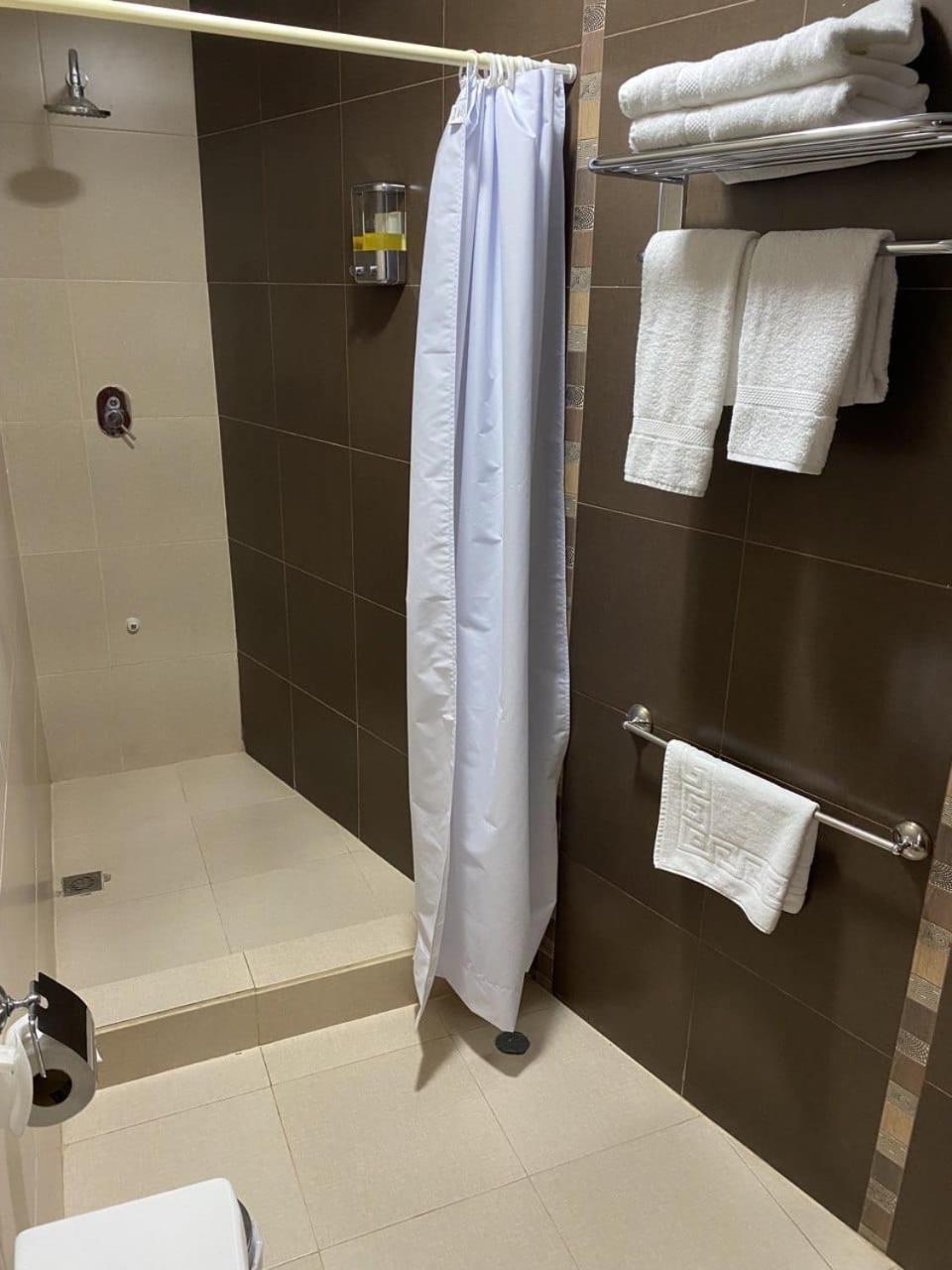 Standard Single Room with Shower photo 2