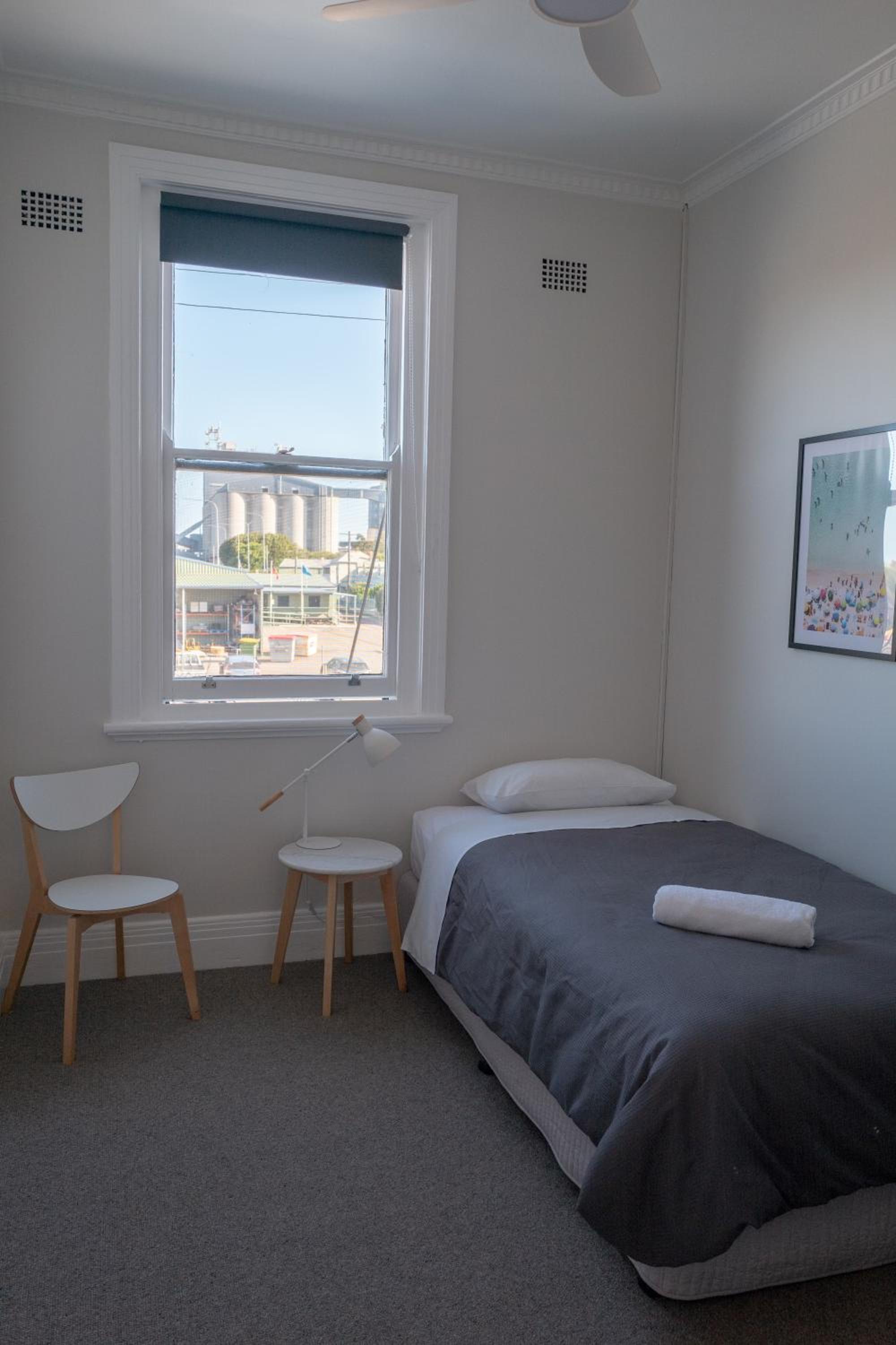 Single Room with Shared Bathroom photo 1