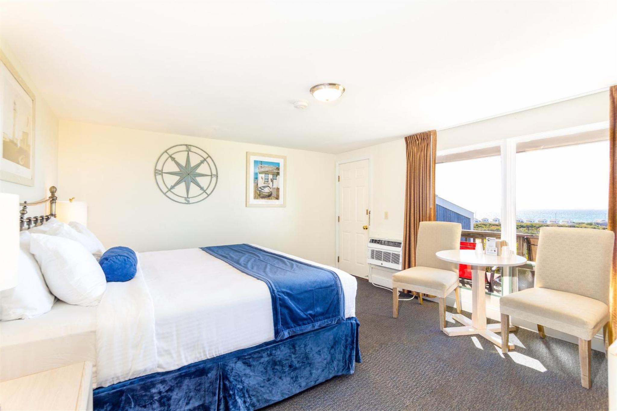King Room with Balcony photo 1