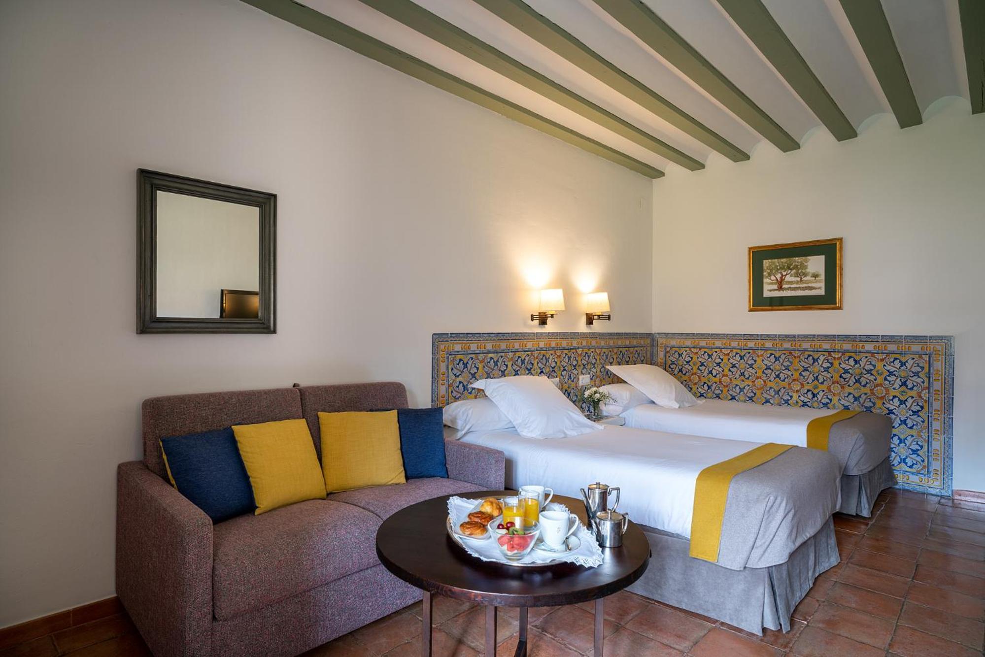 Standard Double Room - Photo 2