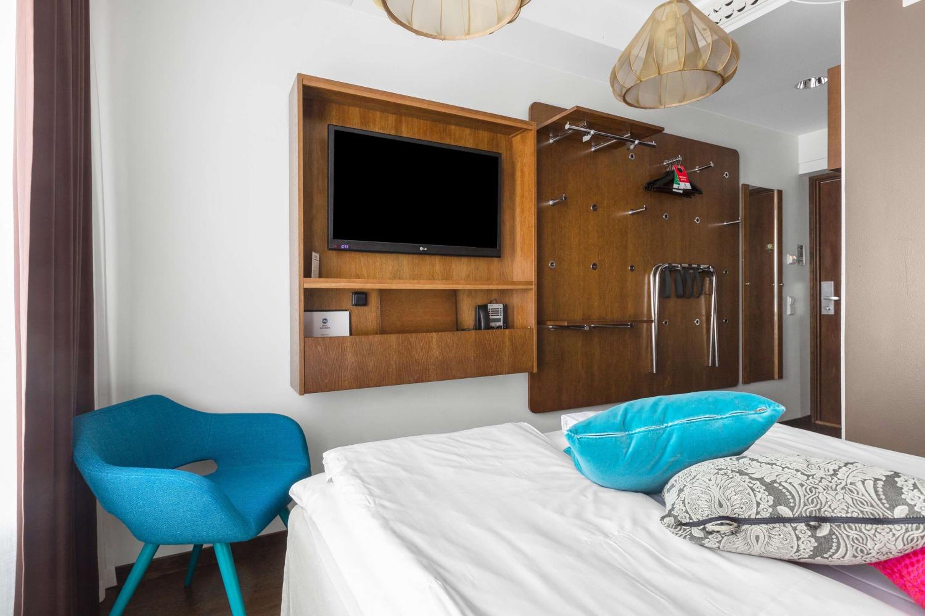 Queen Room