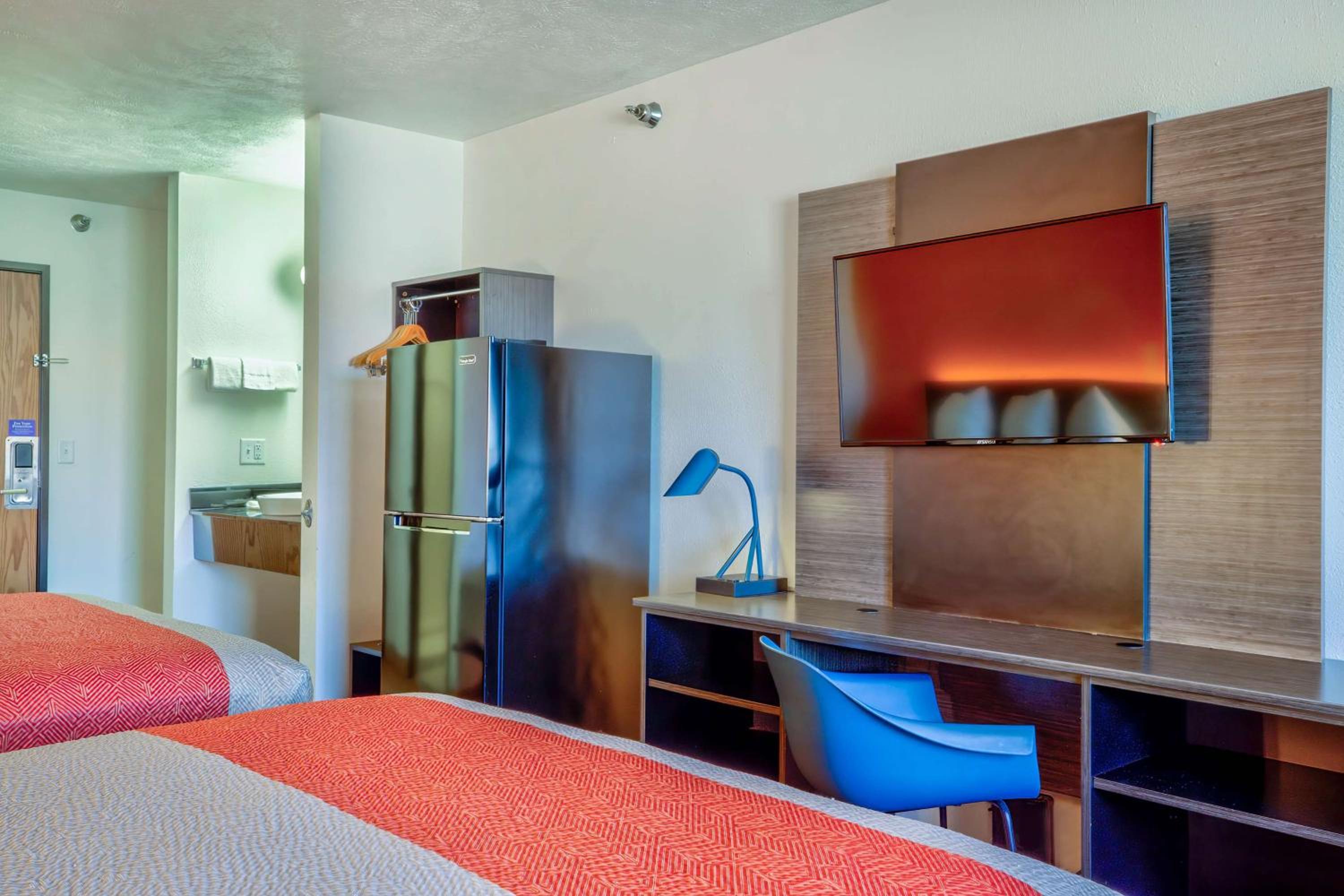 Premium Quadruple Room - Non-Smoking photo 2