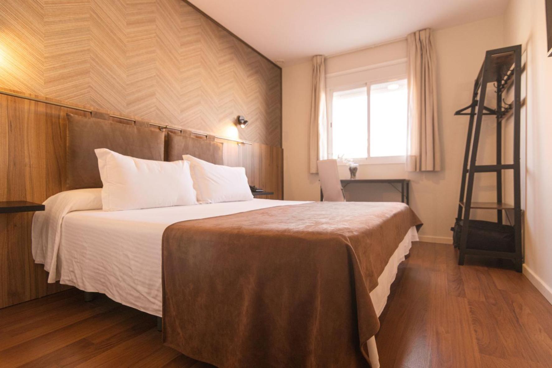Superior Double Room - Photo 1