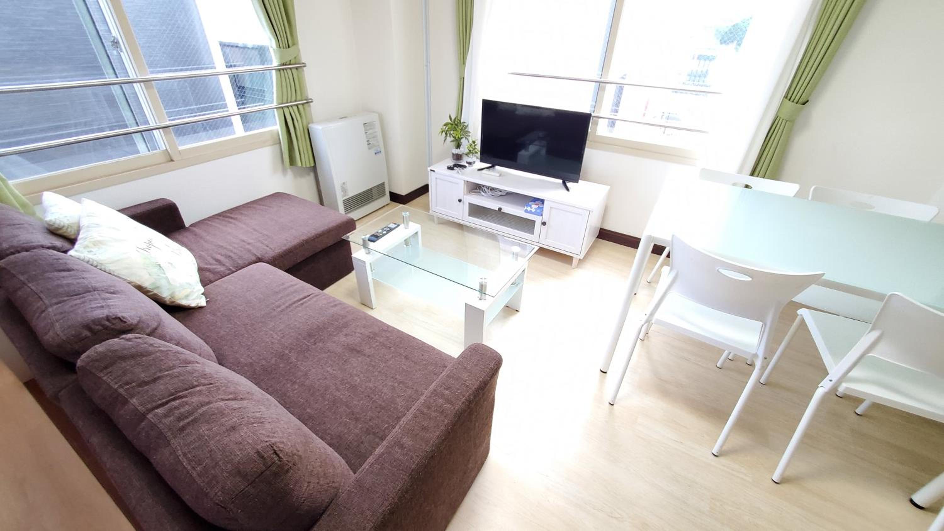 Three-Bedroom Apartment - Photo 27