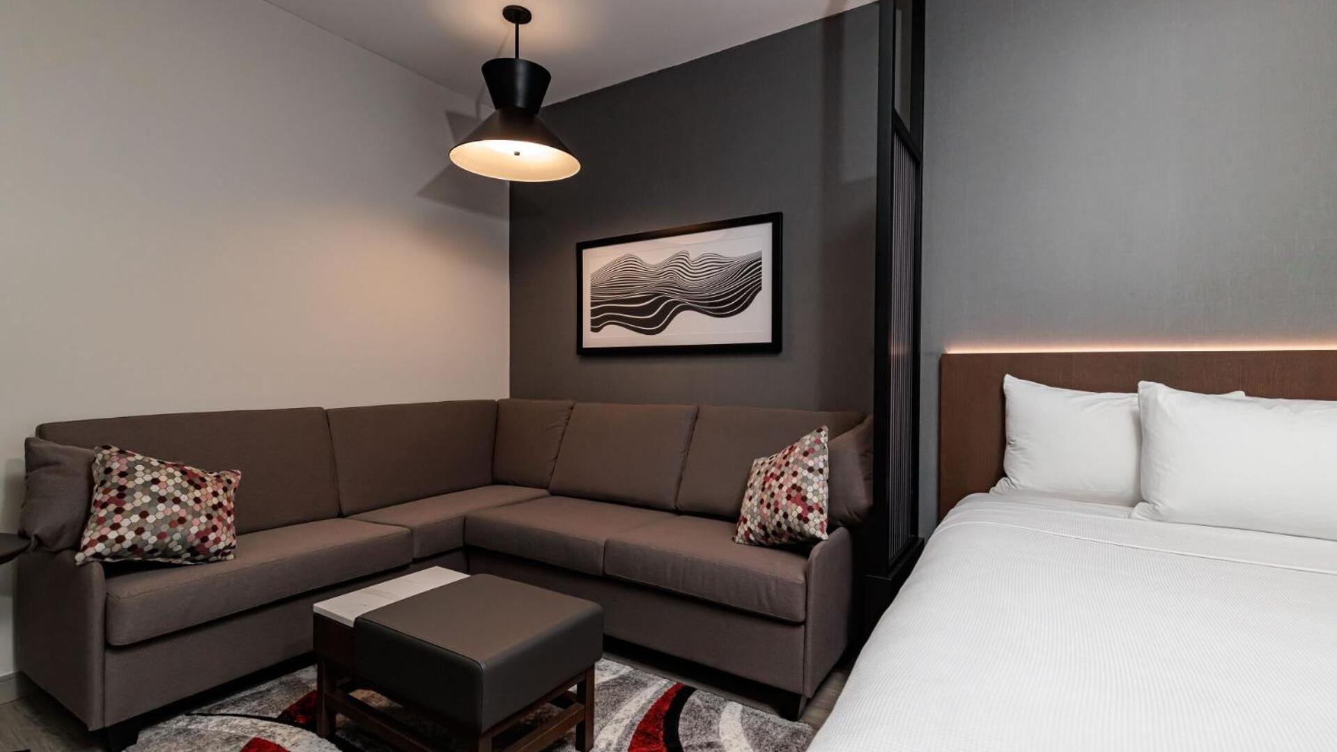 King Room with Sofa Bed and Roll-In Shower - Disability Access - Photo 2