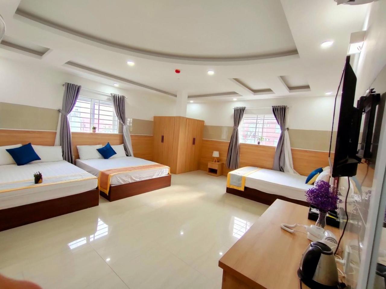 Mixed Dormitory Room