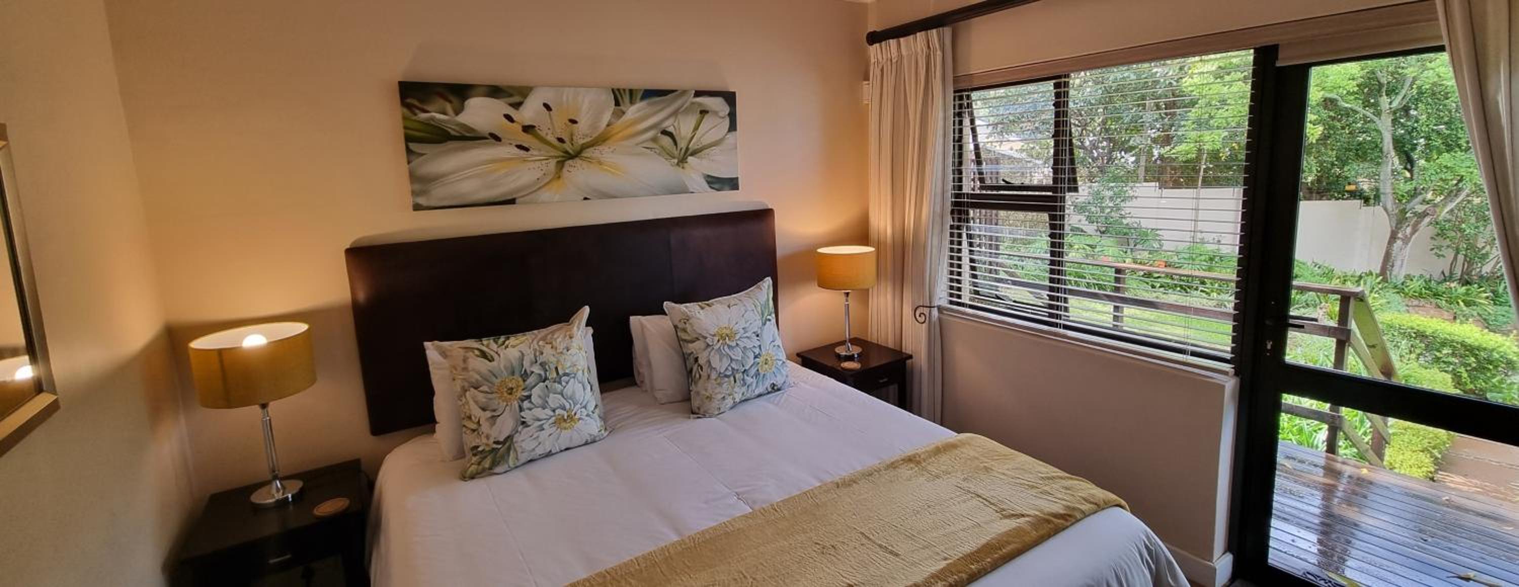 Deluxe Double or Twin Room with Mountain View - Photo 3