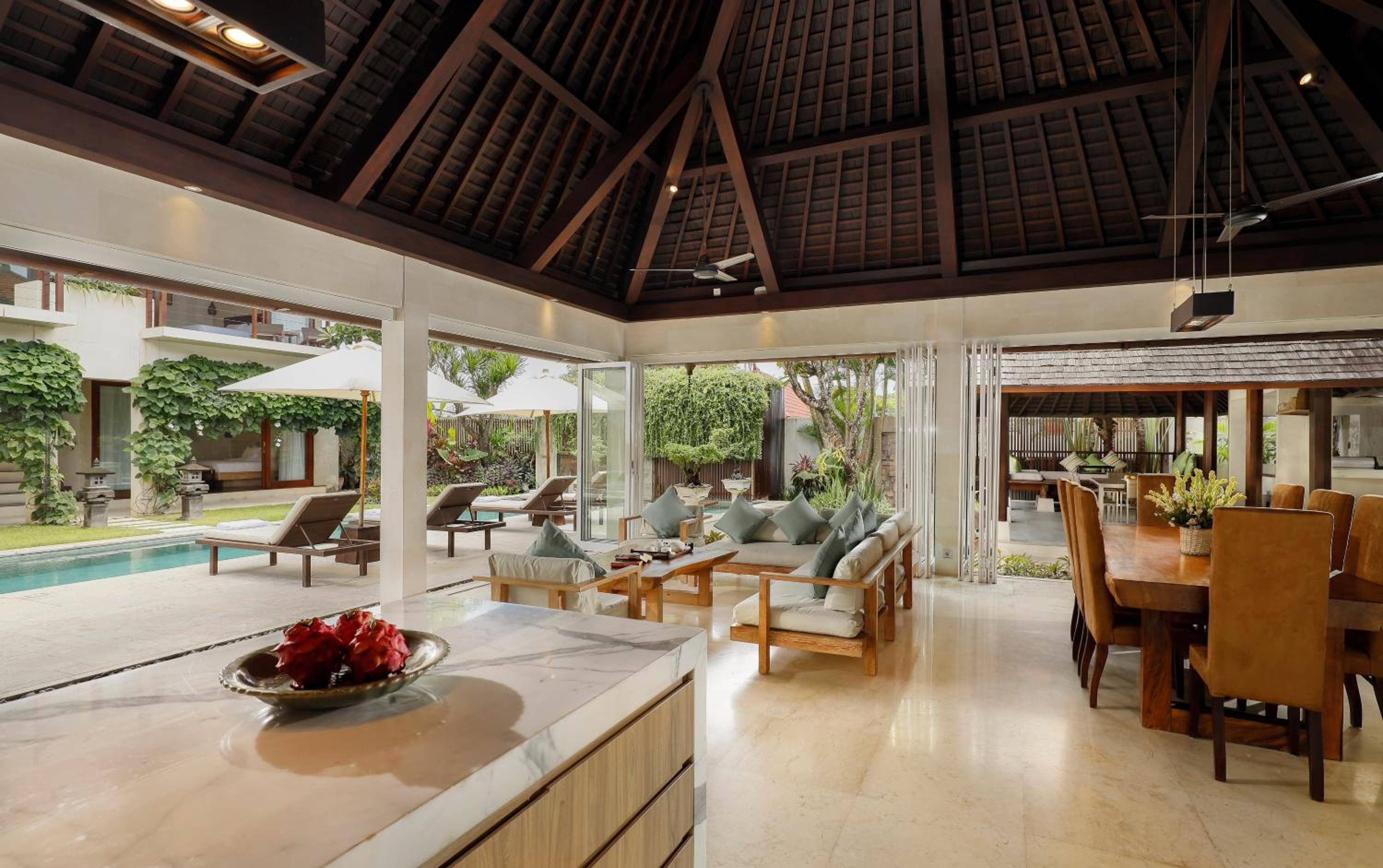 Villa with Private Pool - Photo 10