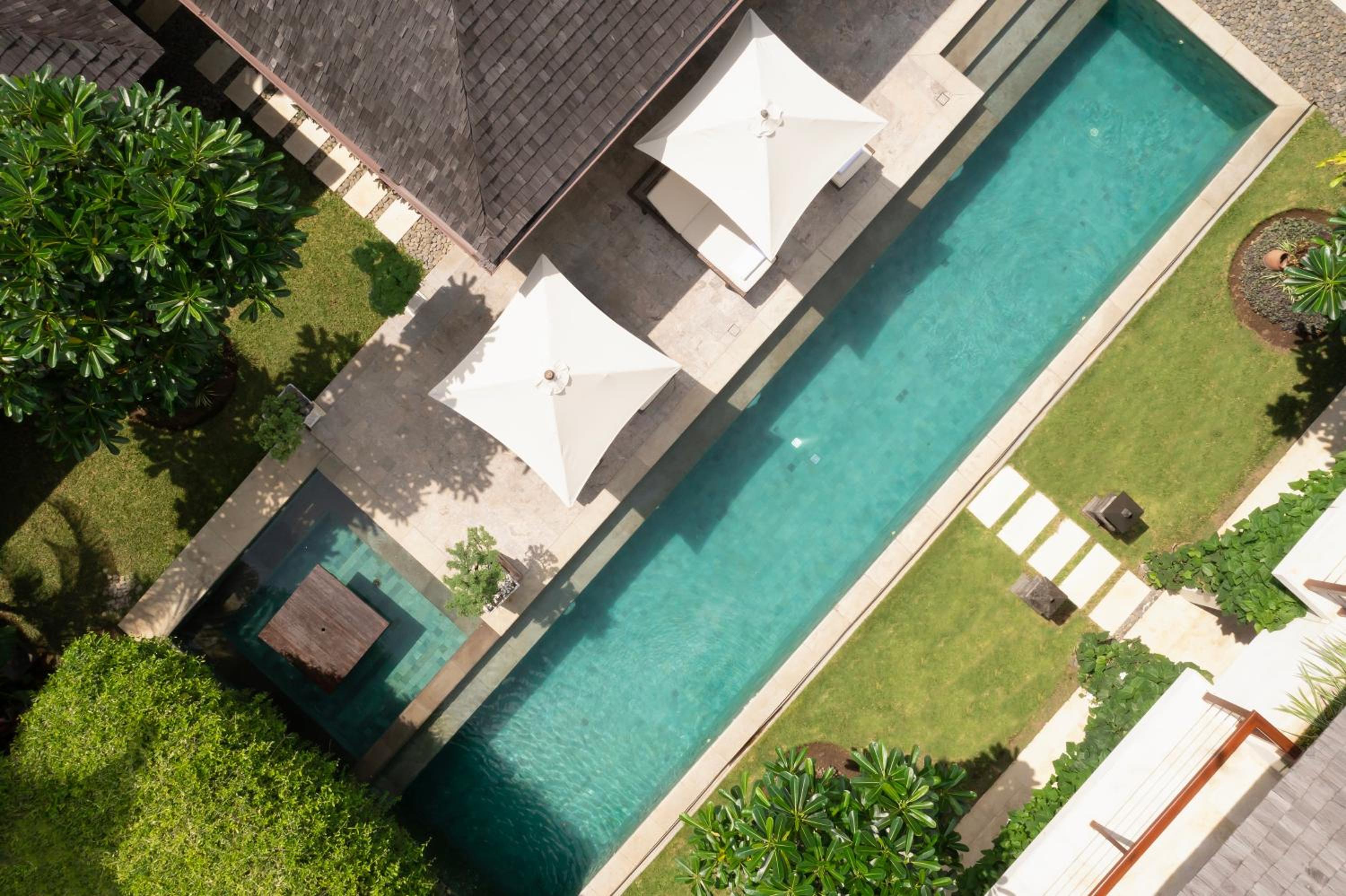 Villa with Private Pool - Photo 9