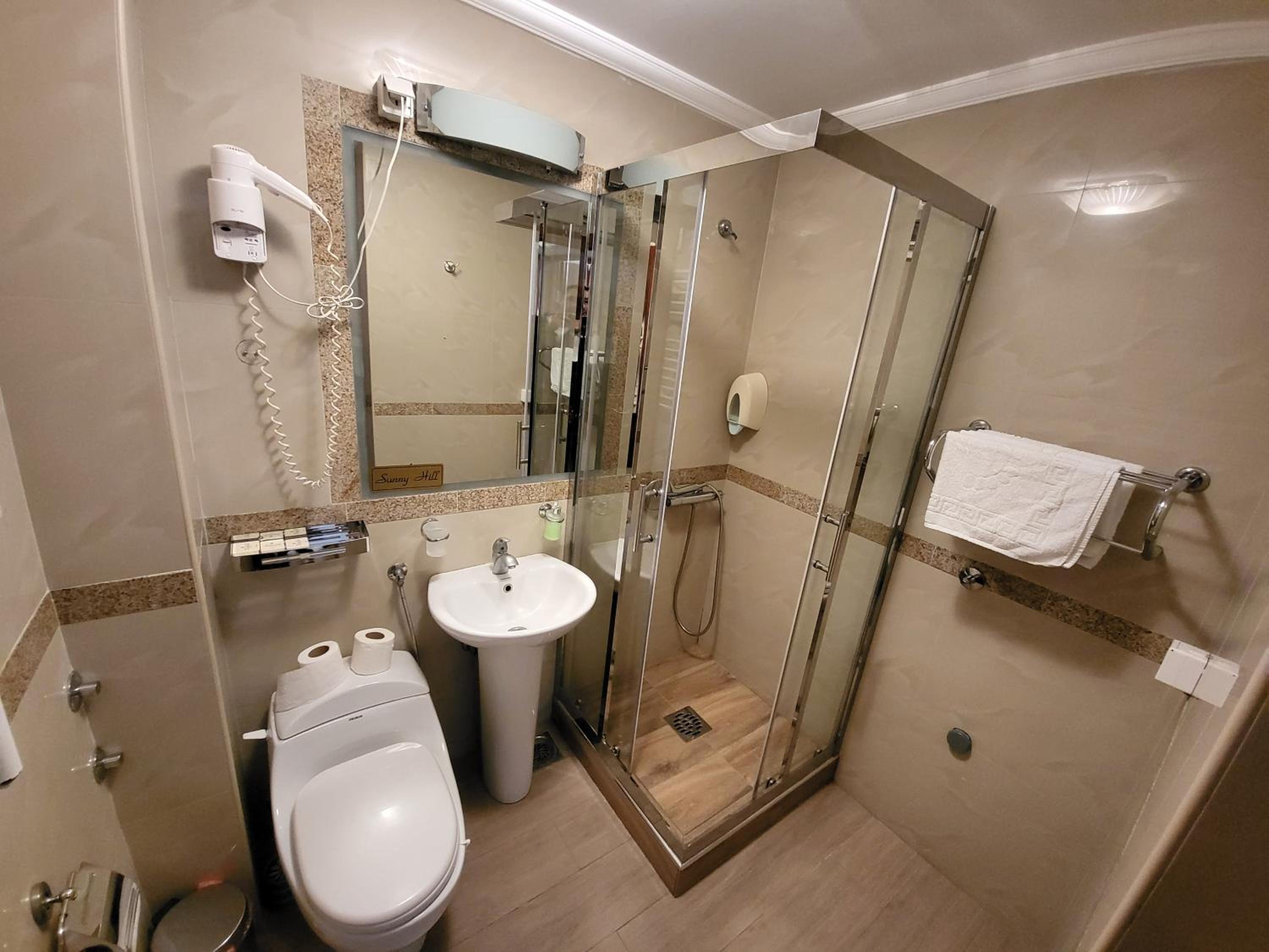 Deluxe Suite photo 3