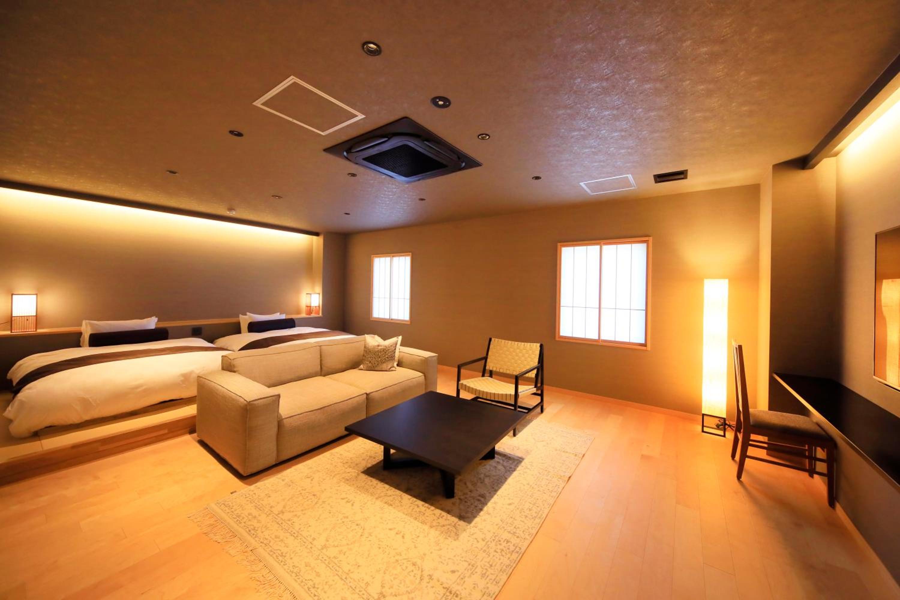 Superior Suite - Photo 1