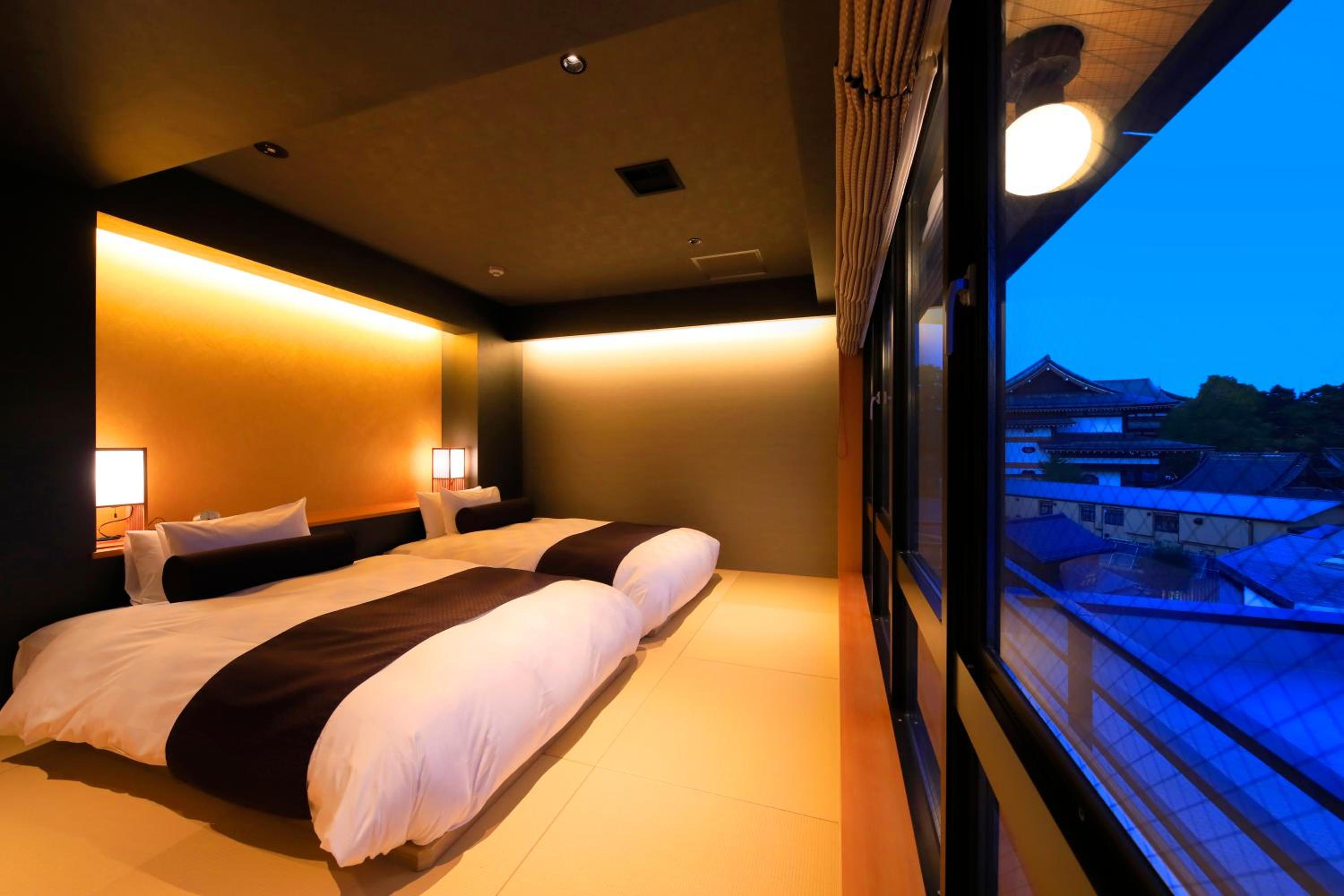 Deluxe Suite - Photo 12
