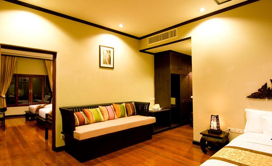 Family Jacuzzi Villa photo 2