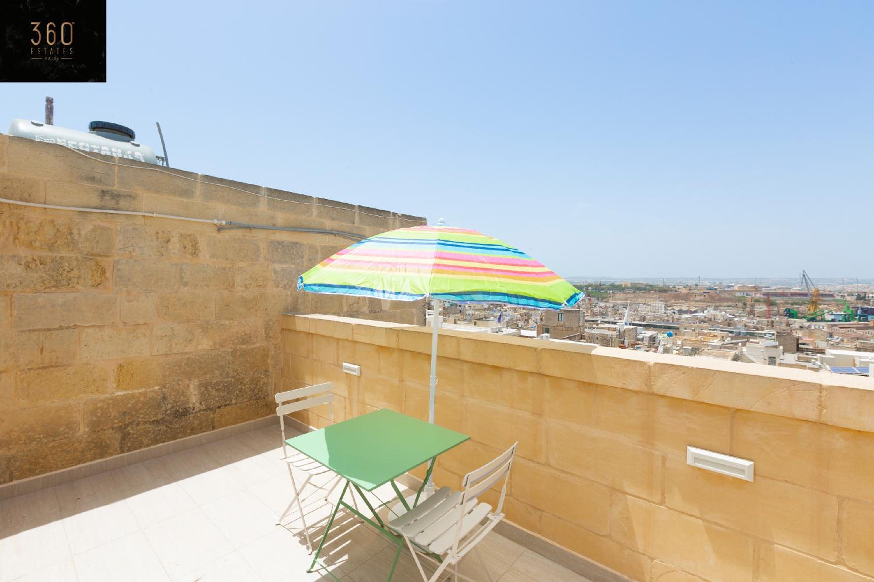 Maisonette photo 3
