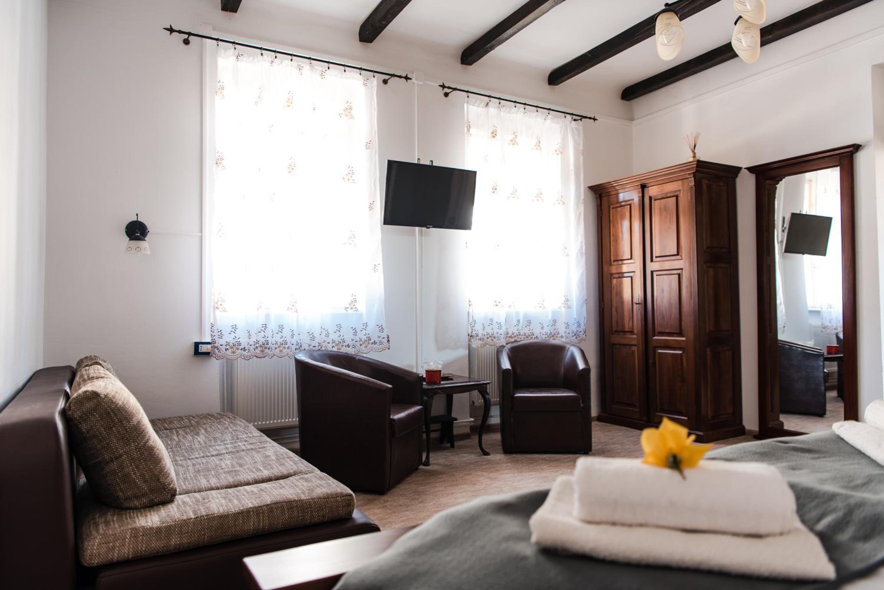 Double Room with Private Bathroom photo 1