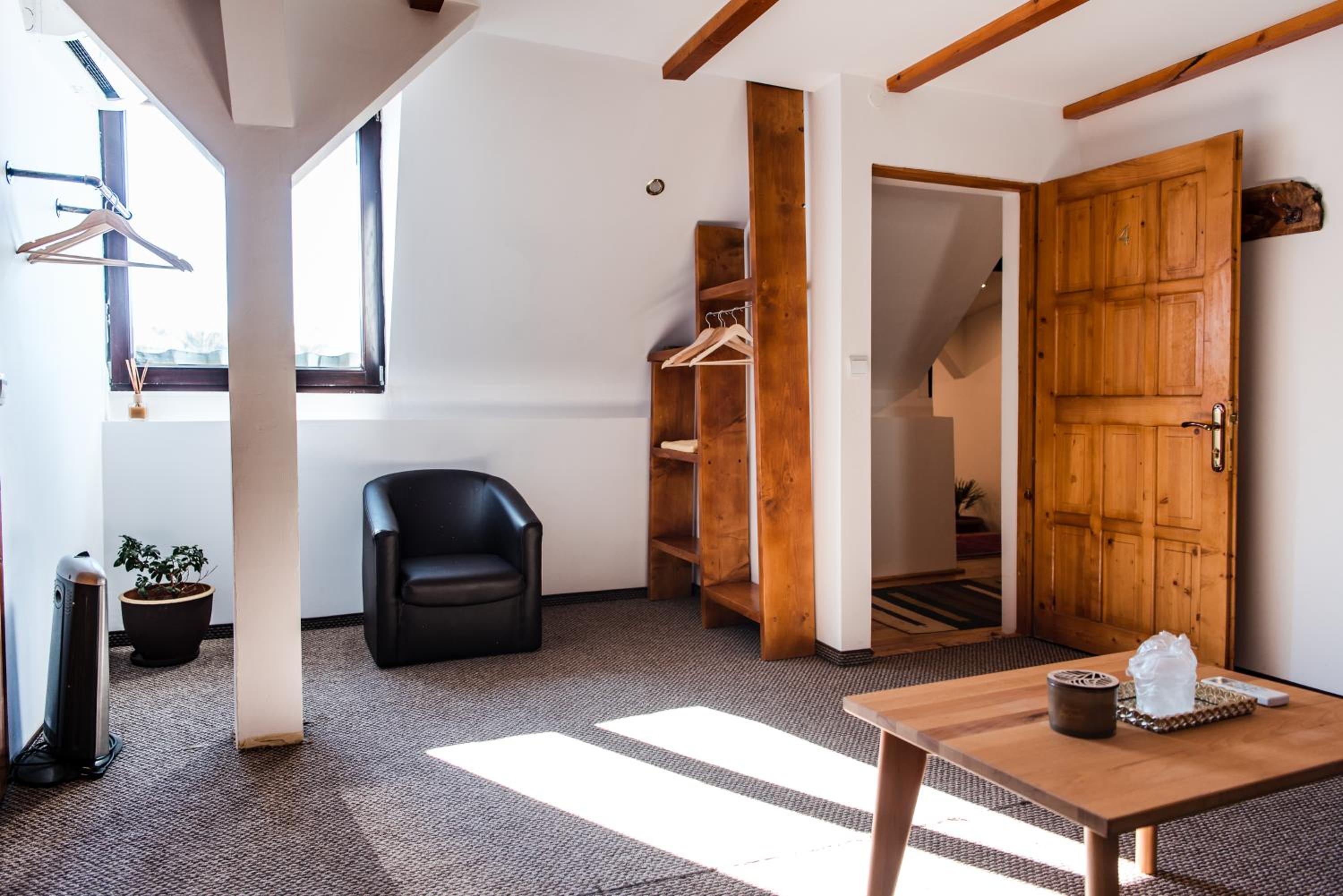 Double Room with Private Bathroom photo 1