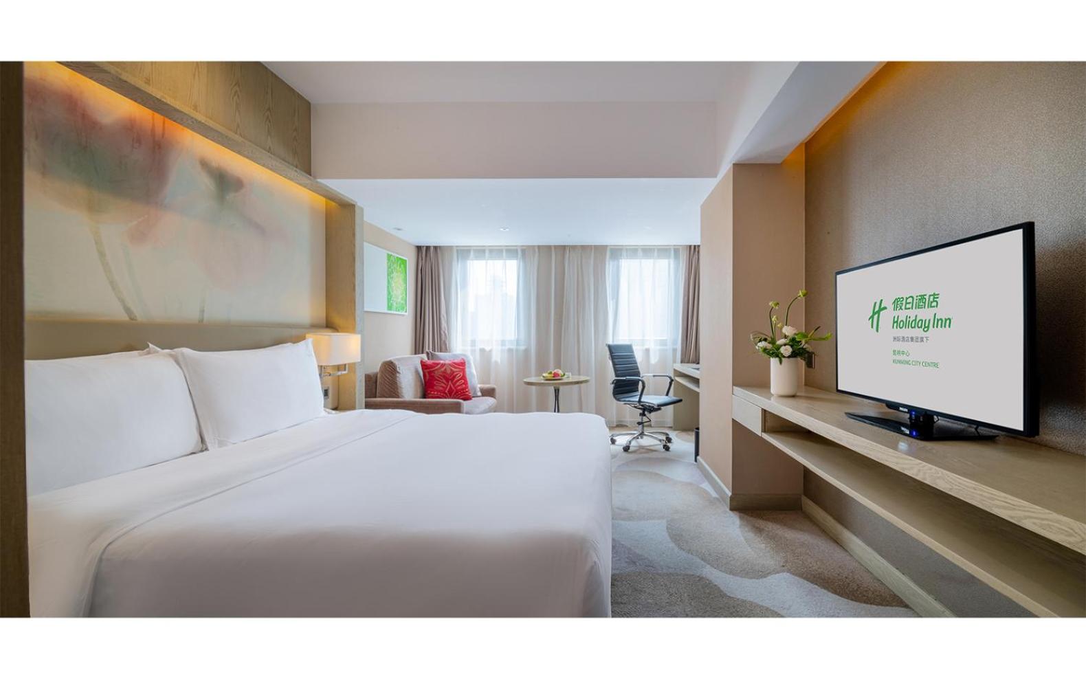 Standard King Room - Photo 6